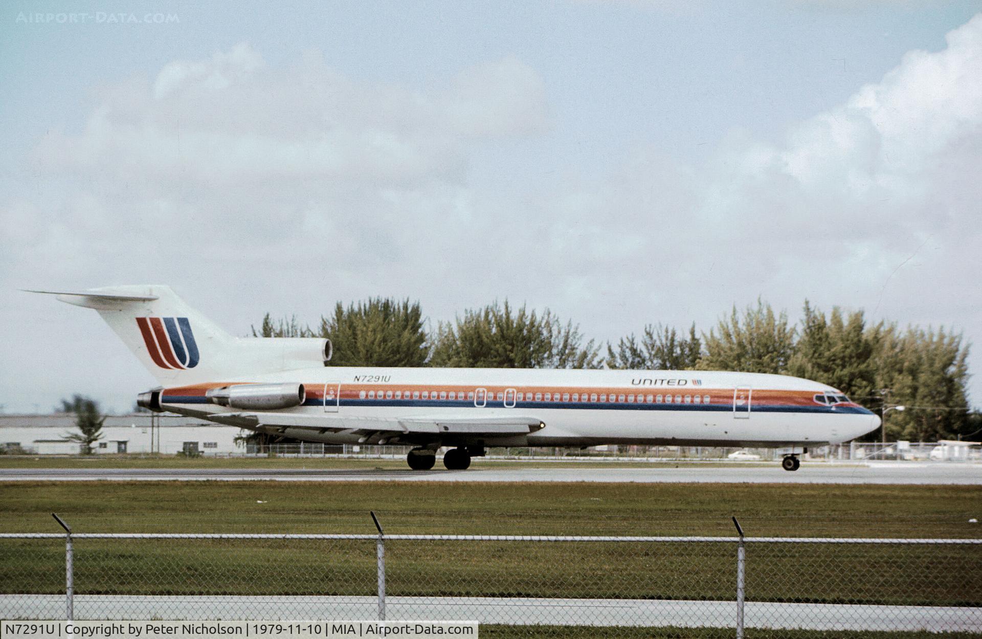 N7291U, 1979 Boeing 727-222 C/N 21569, United Airlines Boeing 727-222 preparing for take-off at Miami in November 1979.