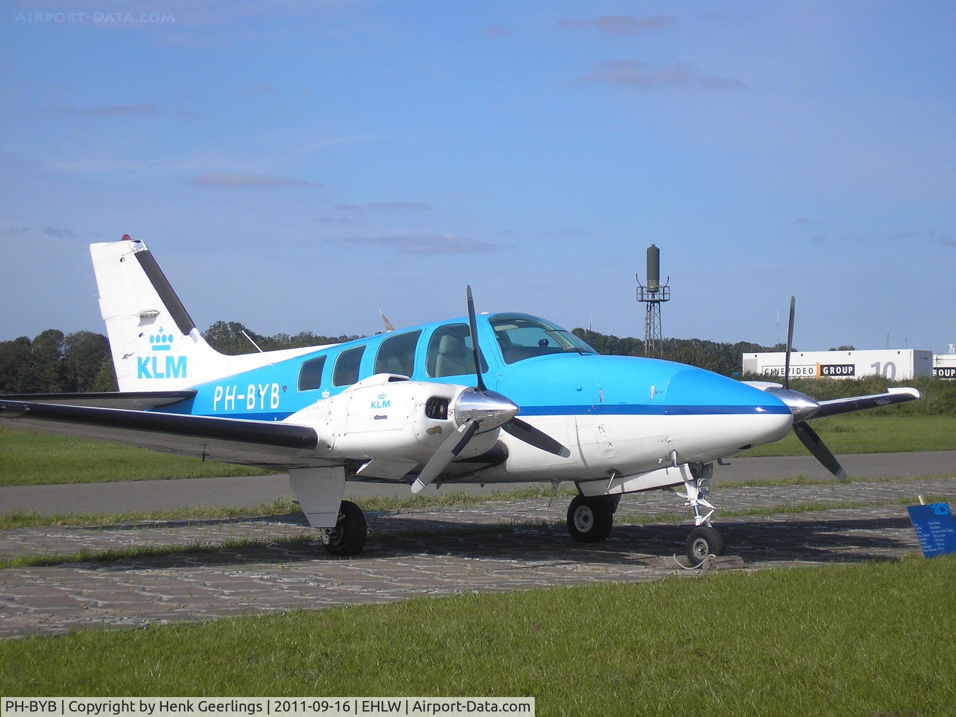 PH-BYB, Beech 58 Baron C/N TH-1613, KLM Flying School. 

Dutch Air Force Open Day at Leeuwarden AFB , Sep 2011