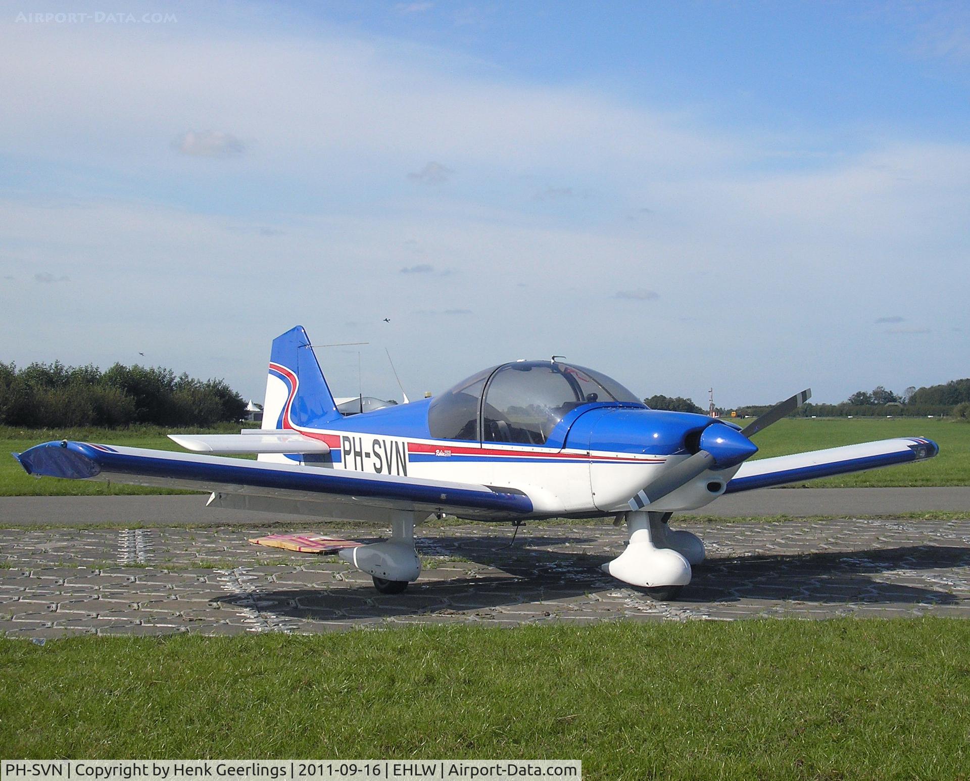 PH-SVN, Robin R-2160 Alpha Sport C/N 343, Civil :


Dutch Air Force Open Day at Leeuwarden AFB , Sep 2011
