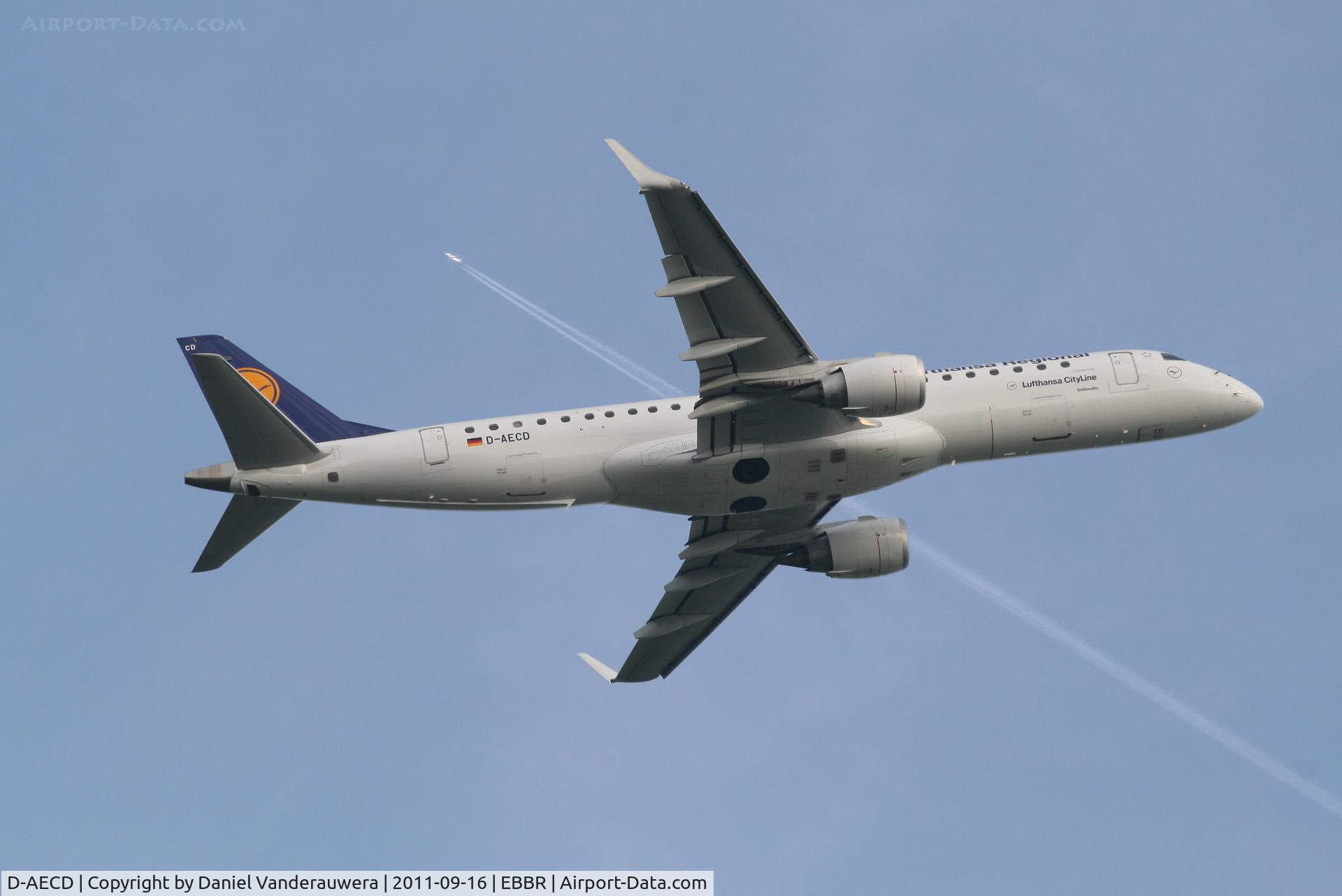 D-AECD, 2010 Embraer 190LR (ERJ-190-100LR) C/N 19000337, Flight LH1007 is climbing from RWY 07R