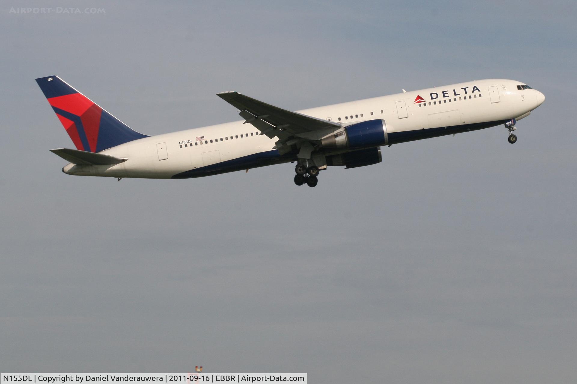 N155DL, 1991 Boeing 767-3P6 C/N 25269, Flight DL171 is climbing from RWY 07R