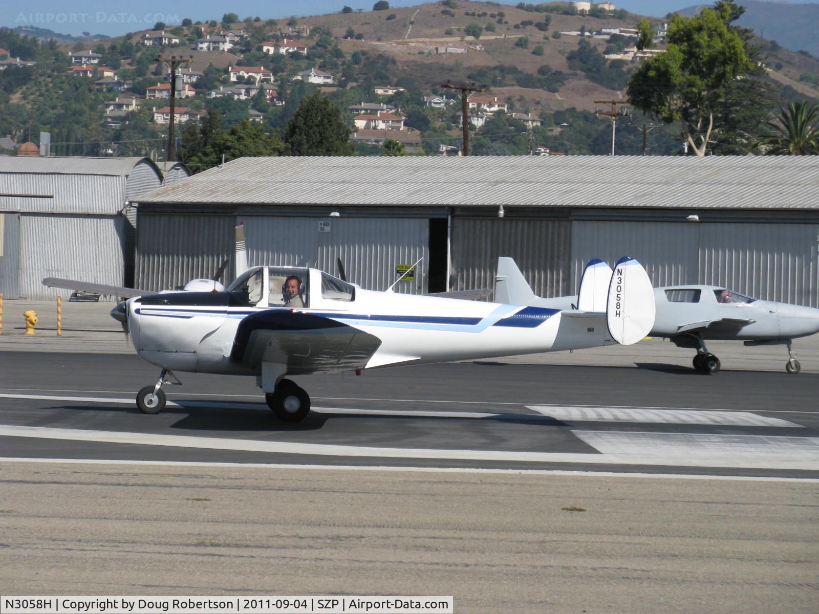 N3058H, 1946 Erco 415C Ercoupe C/N 3683, 1946 ERCO Ercoupe 415-C, Continental C85 85 Hp, almost set for takeoff roll Rwy 22
