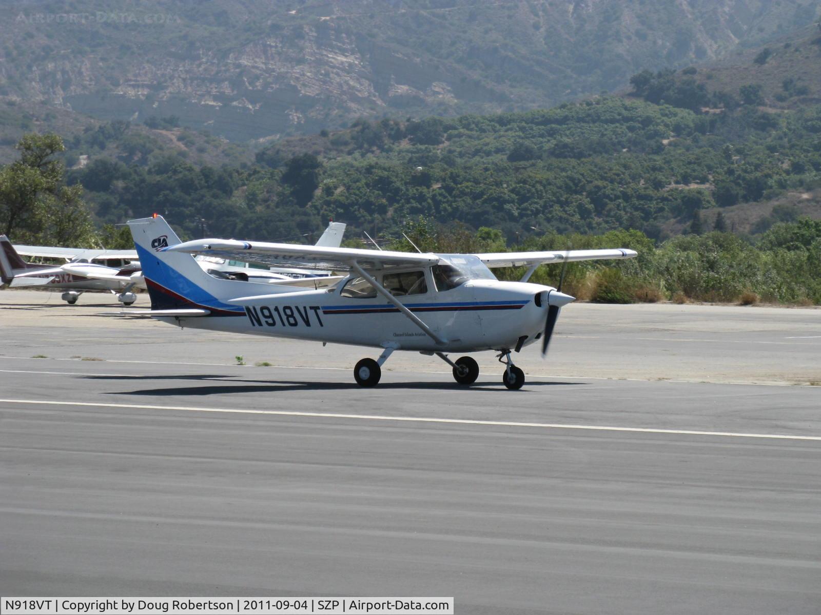 N918VT, Cessna 172P C/N 17275241, 1982 Cessna 172P SKYHAWK, Lycoming O-320-D2J 160 Hp, landing roll Rwy 22