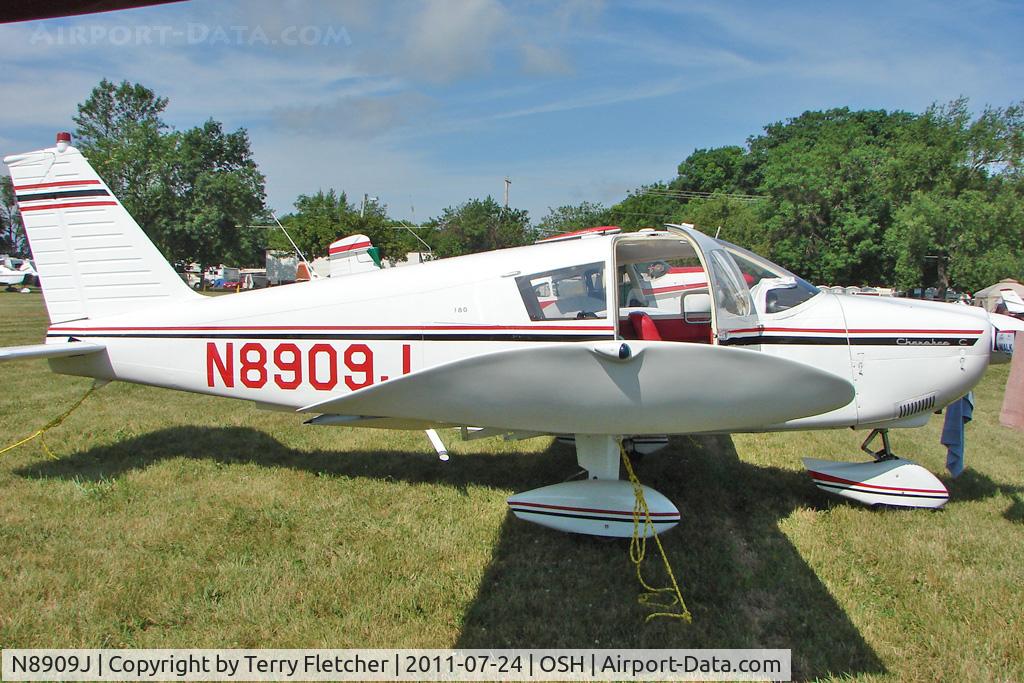 N8909J, 1965 Piper PA-28-180 C/N 28-2890, At 2011 Oshkosh