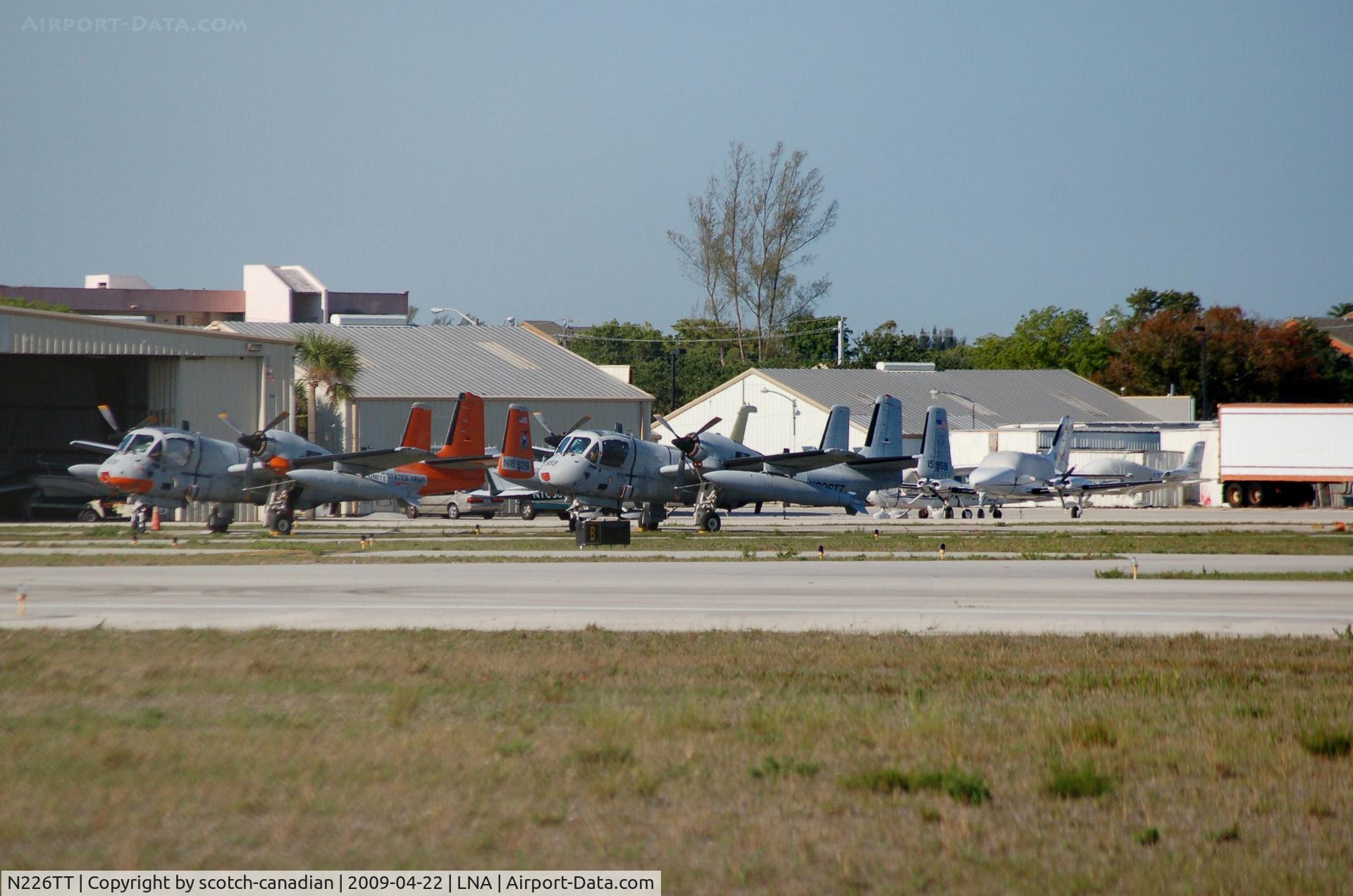N226TT, Grumman OV-1D Mohawk C/N Not found (1), Grumman OV-1D N226TT at Palm Beach County Park Airport, Lantana, FL