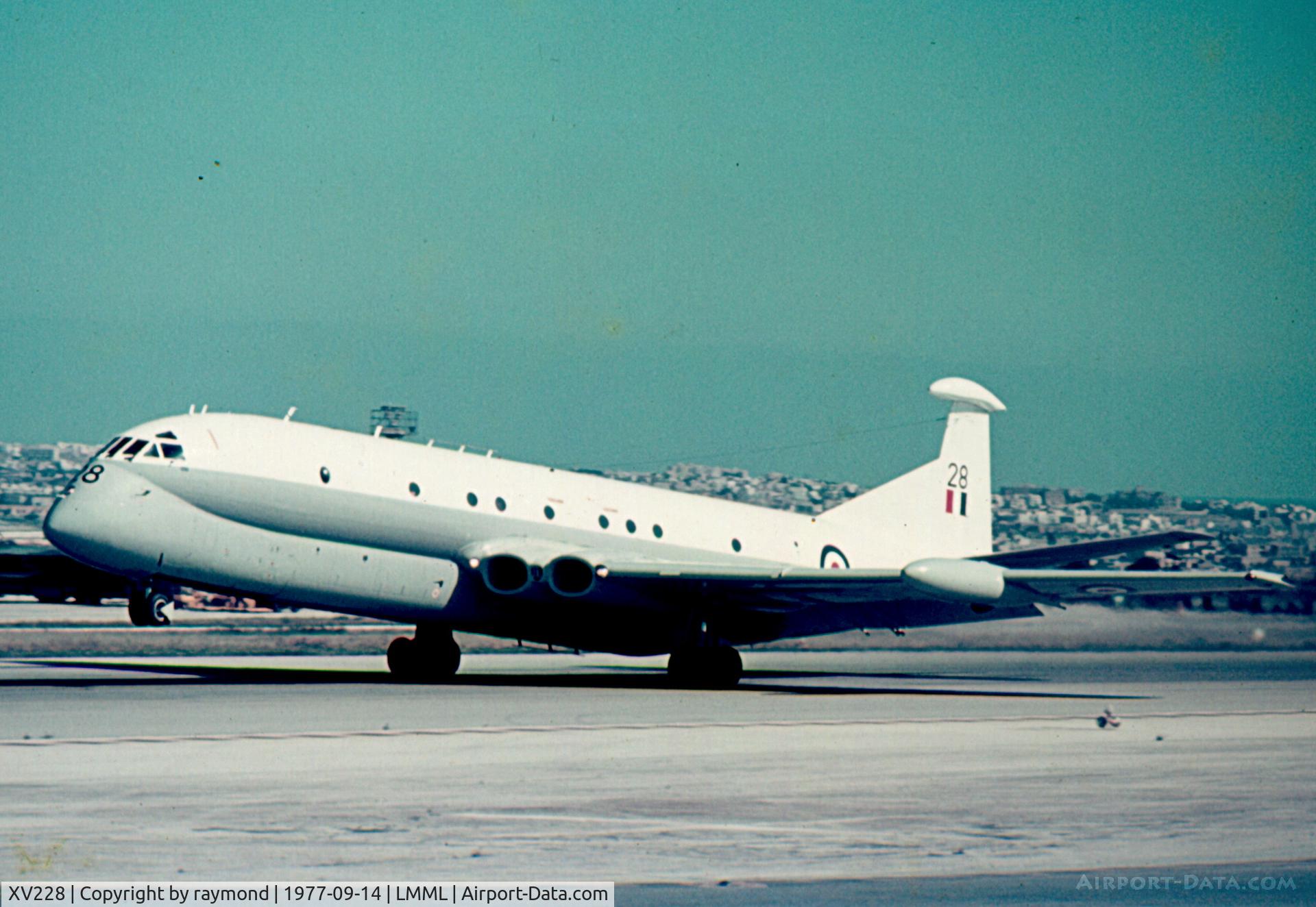 XV228, Hawker Siddeley Nimrod MR.1 C/N 8003, Nimrod XV228 203Sqd RAF
