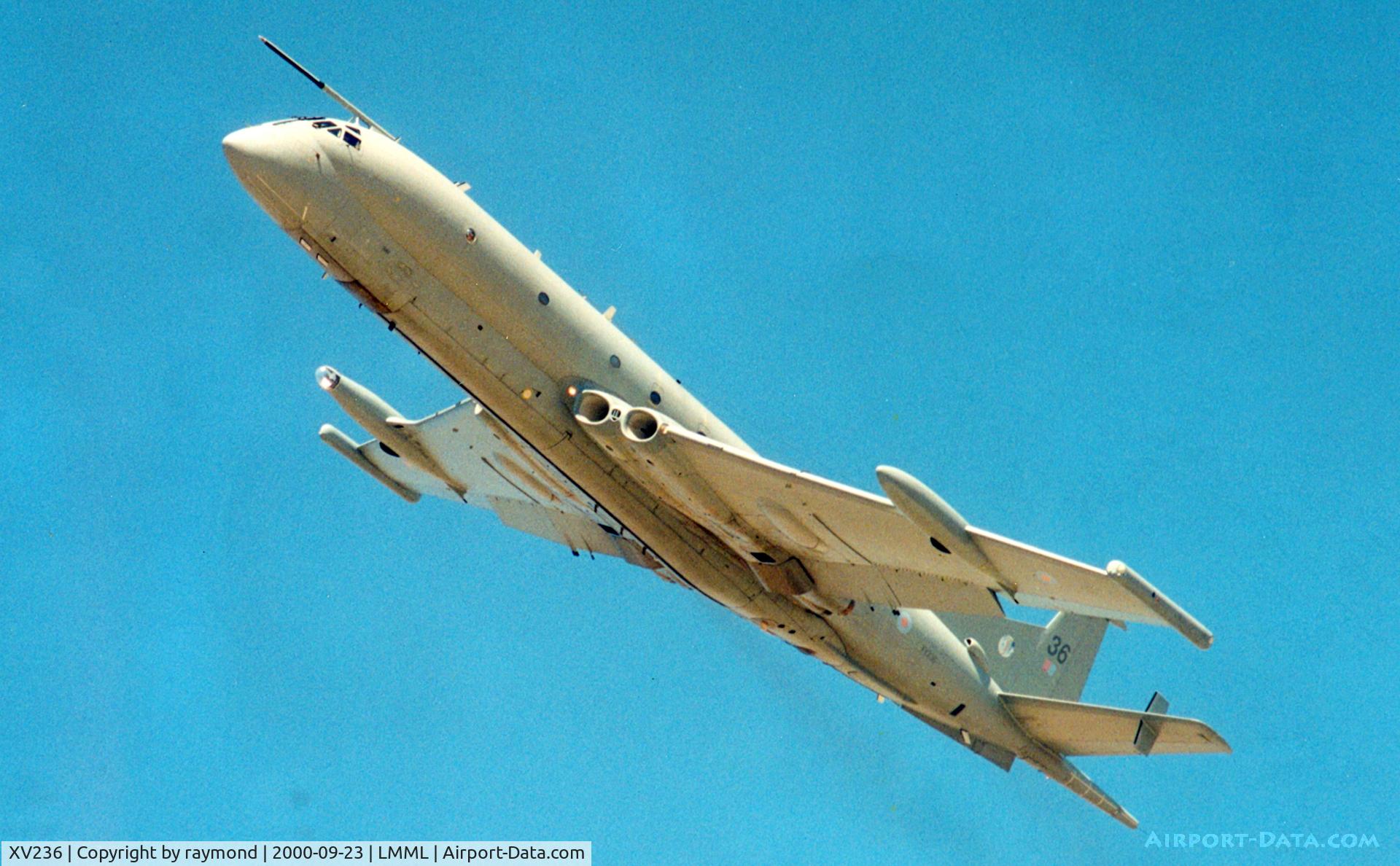 XV236, Hawker Siddeley Nimrod MR.2 C/N 8011, Nimrod MR2 XV236 42Sqd RAF
