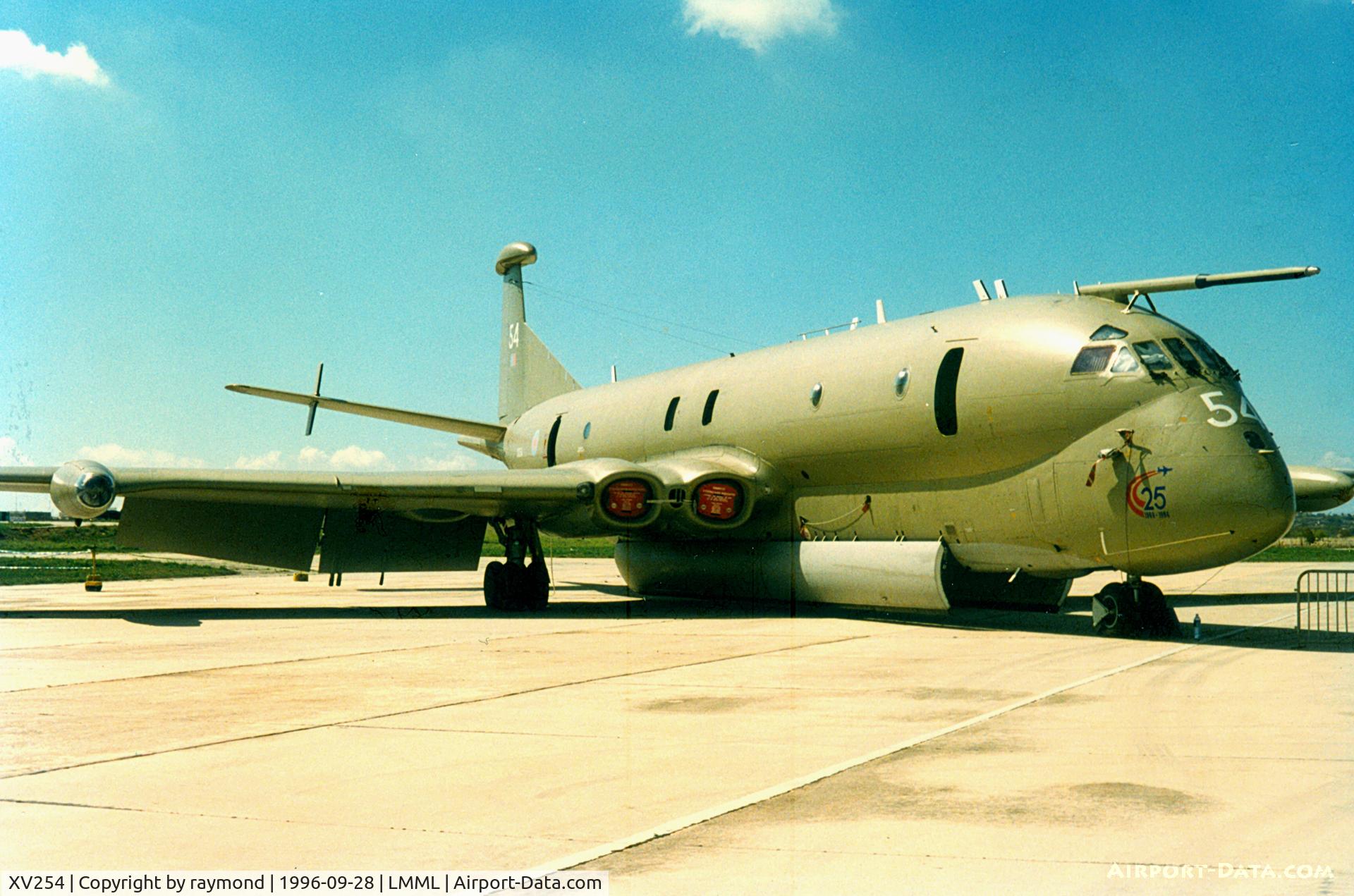 XV254, Hawker Siddeley Nimrod MR.2 C/N 8029, Nimrod XV254 206Sqd RAF