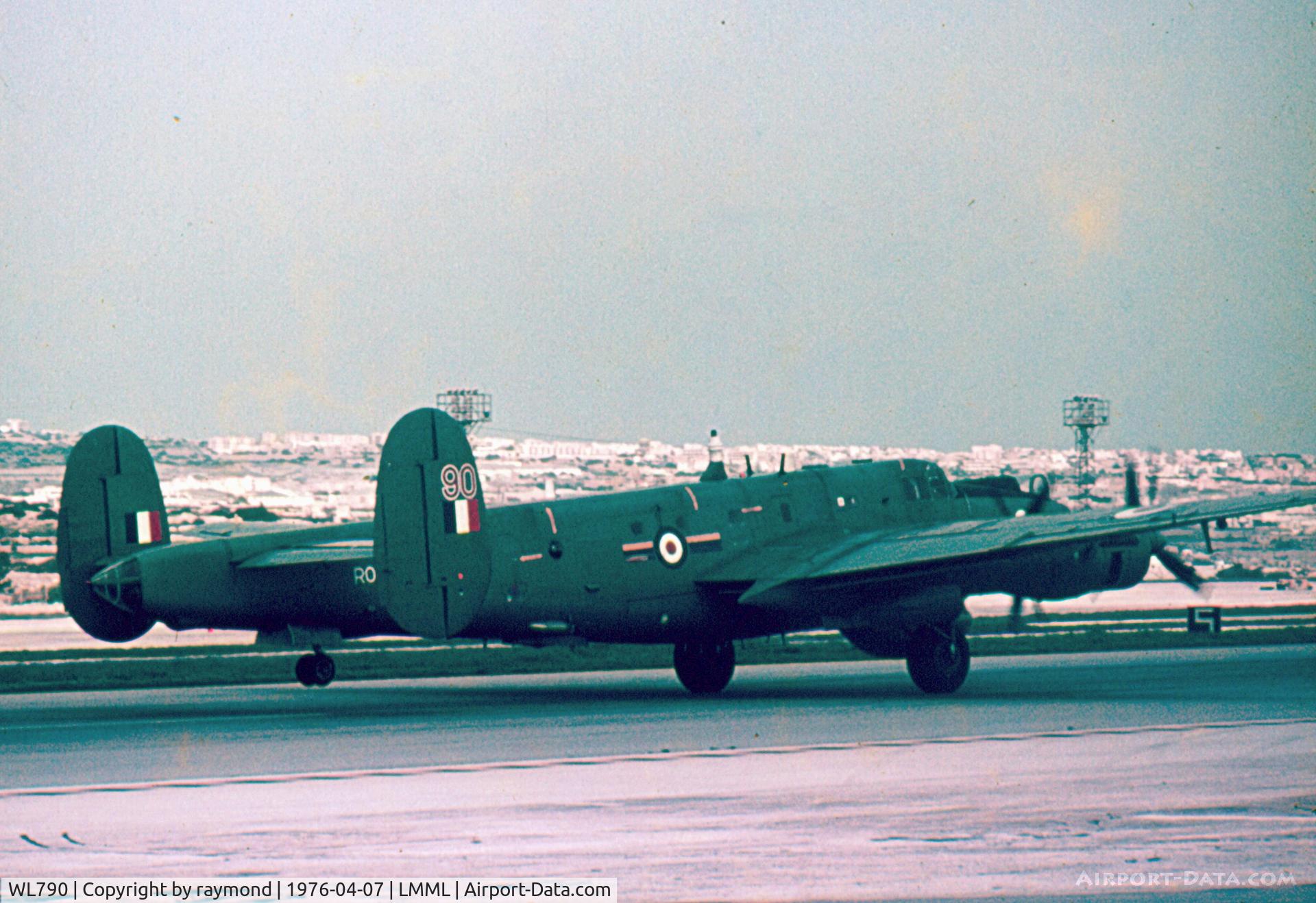 WL790, 1954 Avro 716 Shackleton AEW.2 C/N R3/696/239009, Shackelton WL790 8Sqd RAF