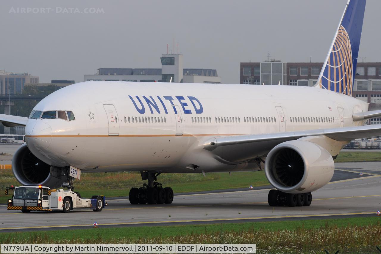 N779UA, 1996 Boeing 777-222 C/N 26941, United Airlines