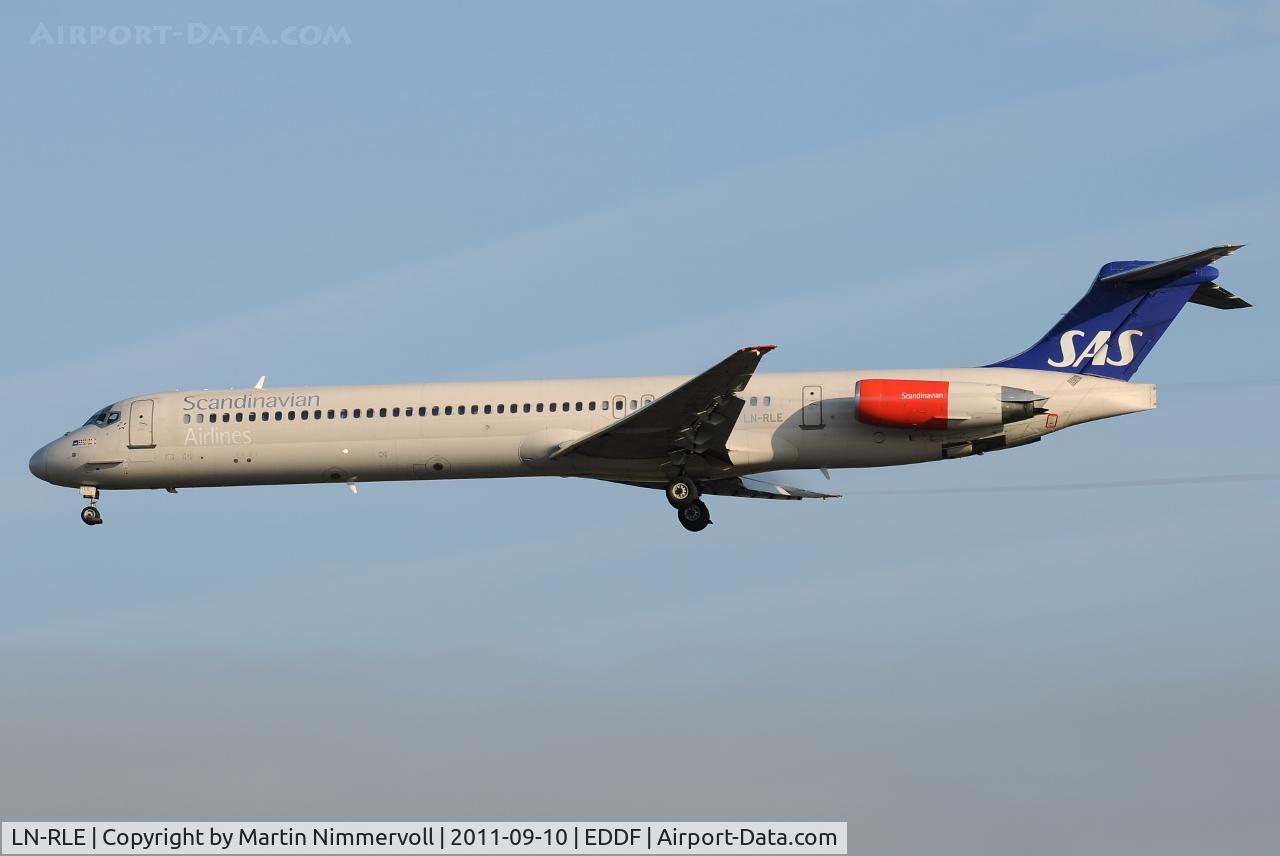 LN-RLE, 1985 McDonnell Douglas MD-82 (DC-9-82) C/N 49382, SAS