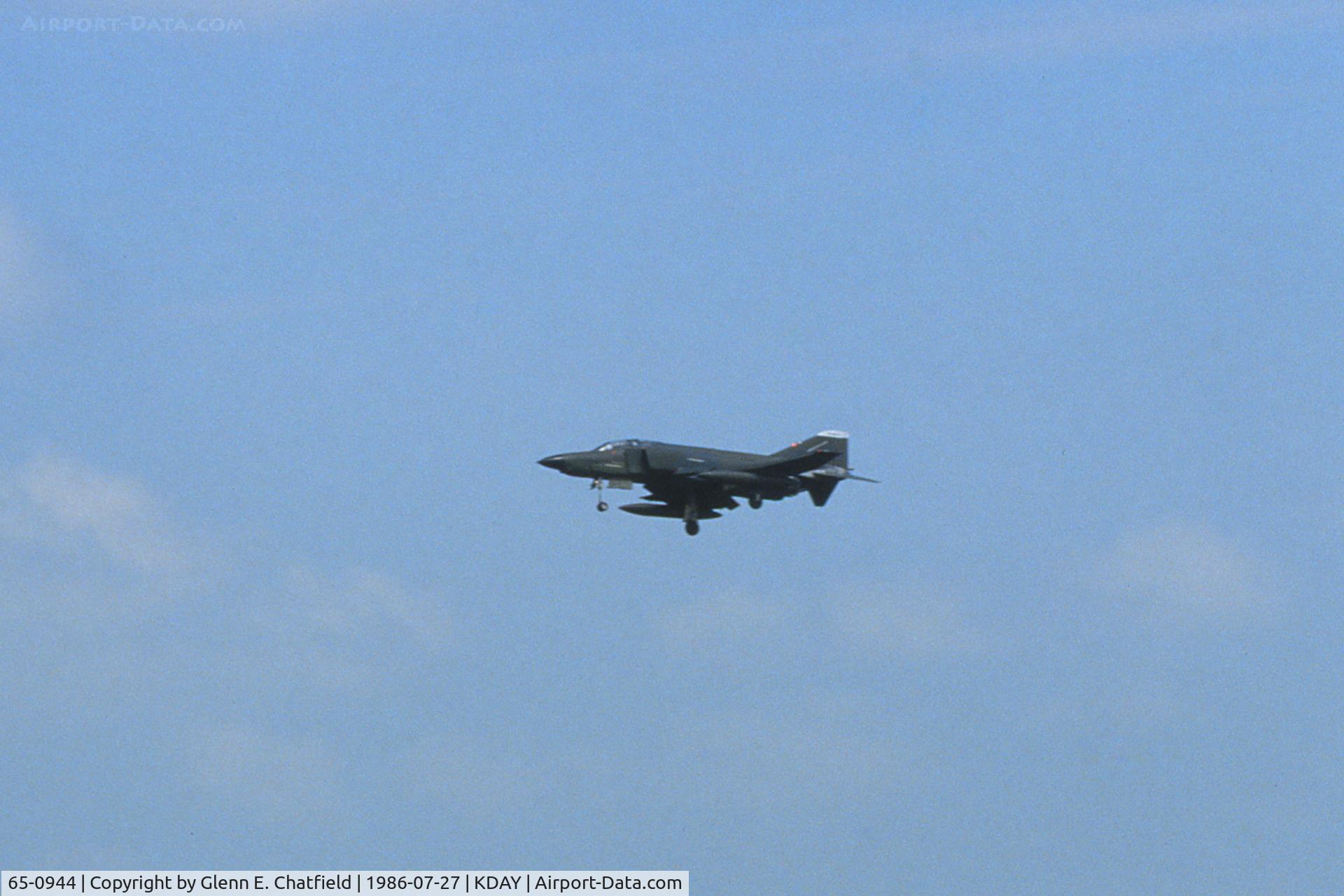 65-0944, 1965 McDonnell RF-4C Phantom II C/N 1792, Air show fly by