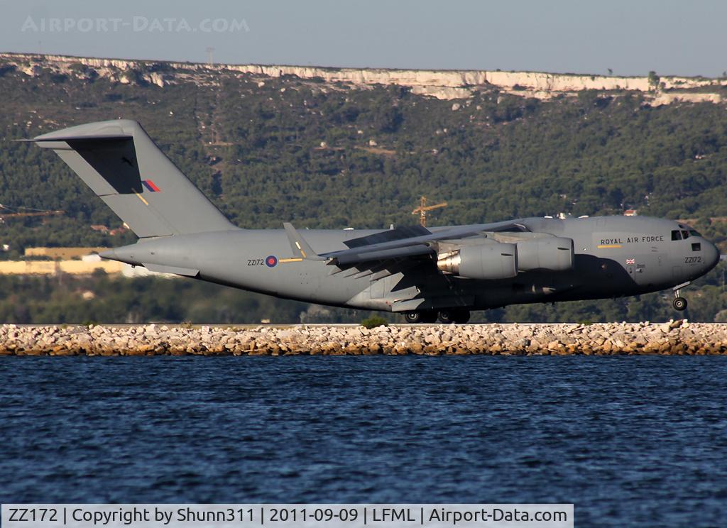 ZZ172, 2000 Boeing C-17A Globemaster III C/N F-078, Landing rwy 13L