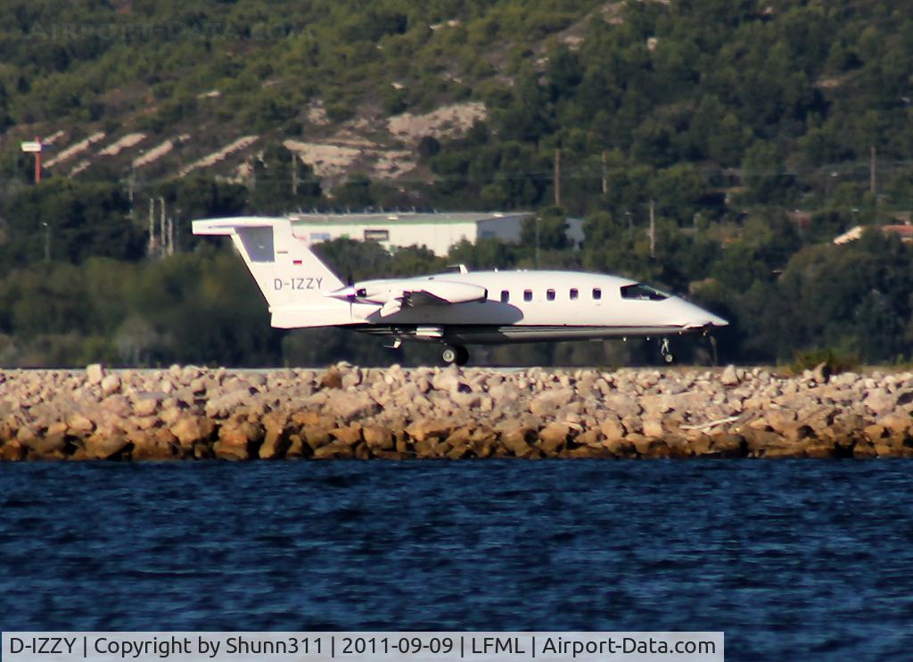 D-IZZY, 1999 Piaggio P-180 Avanti C/N 1034, Taking off rwy 13L