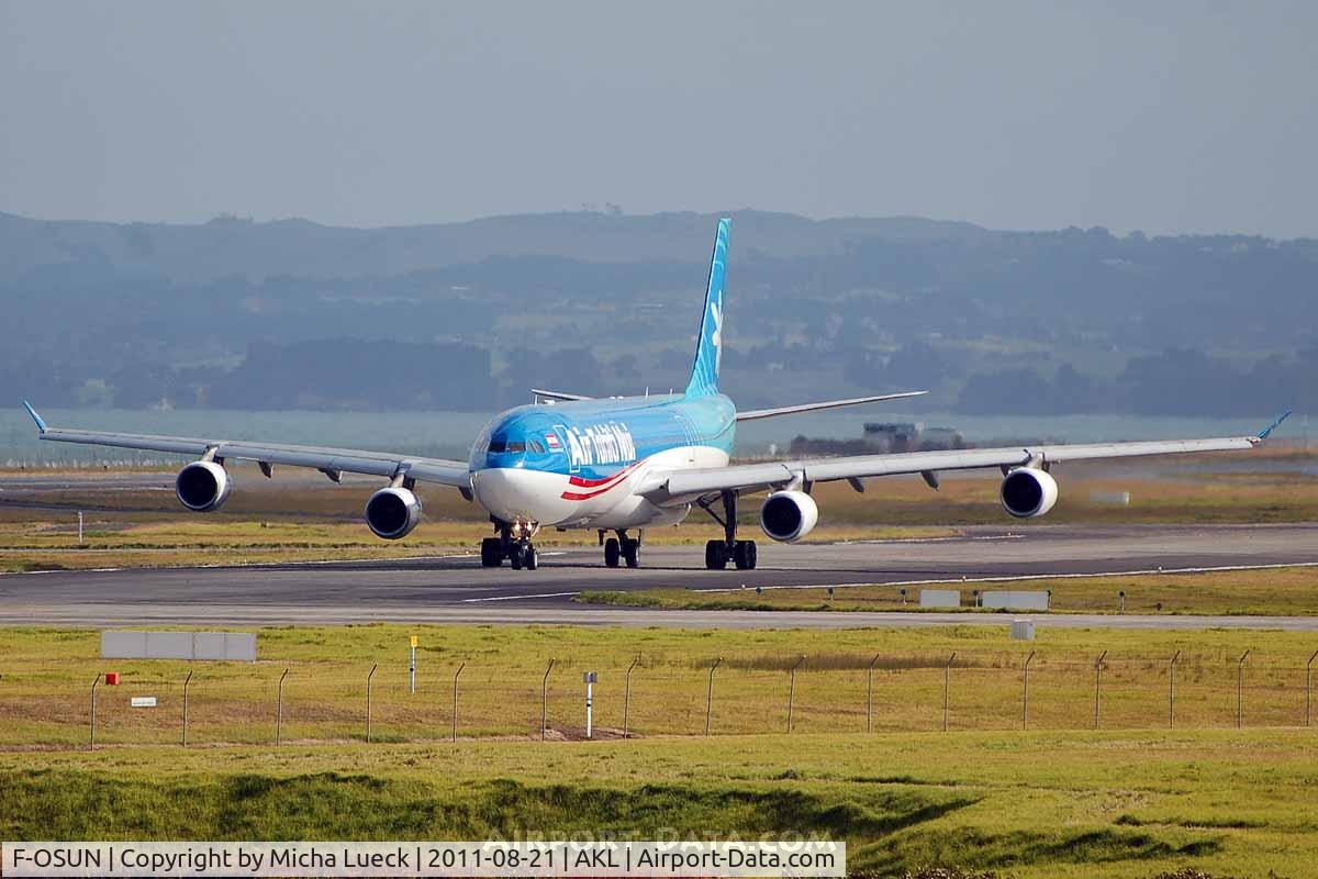 F-OSUN, 2001 Airbus A340-313 C/N 446, At Auckland