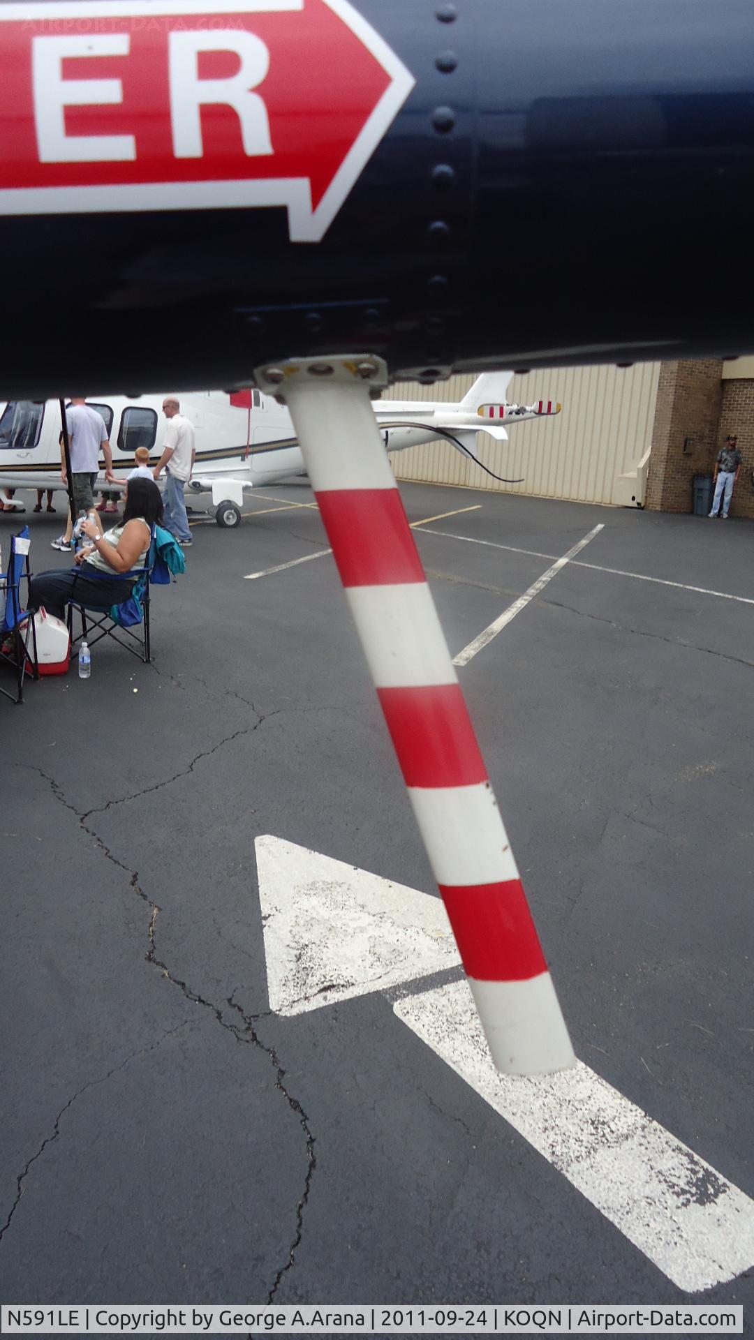 N591LE, 1996 Robinson R22 C/N 2591, Tail rotor guard