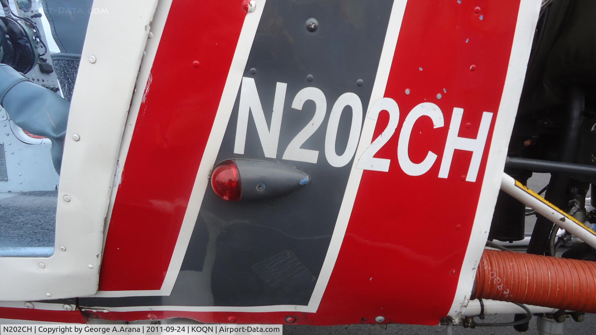 N202CH, 1951 Bell 47D-1 C/N 301, Port navlight and N-number registration
