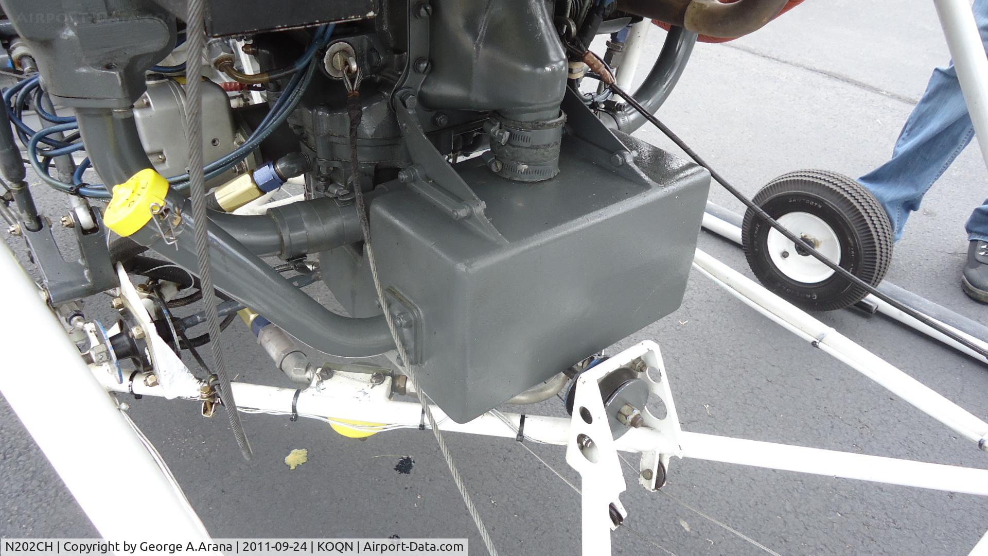 N202CH, 1951 Bell 47D-1 C/N 301, Oil tank