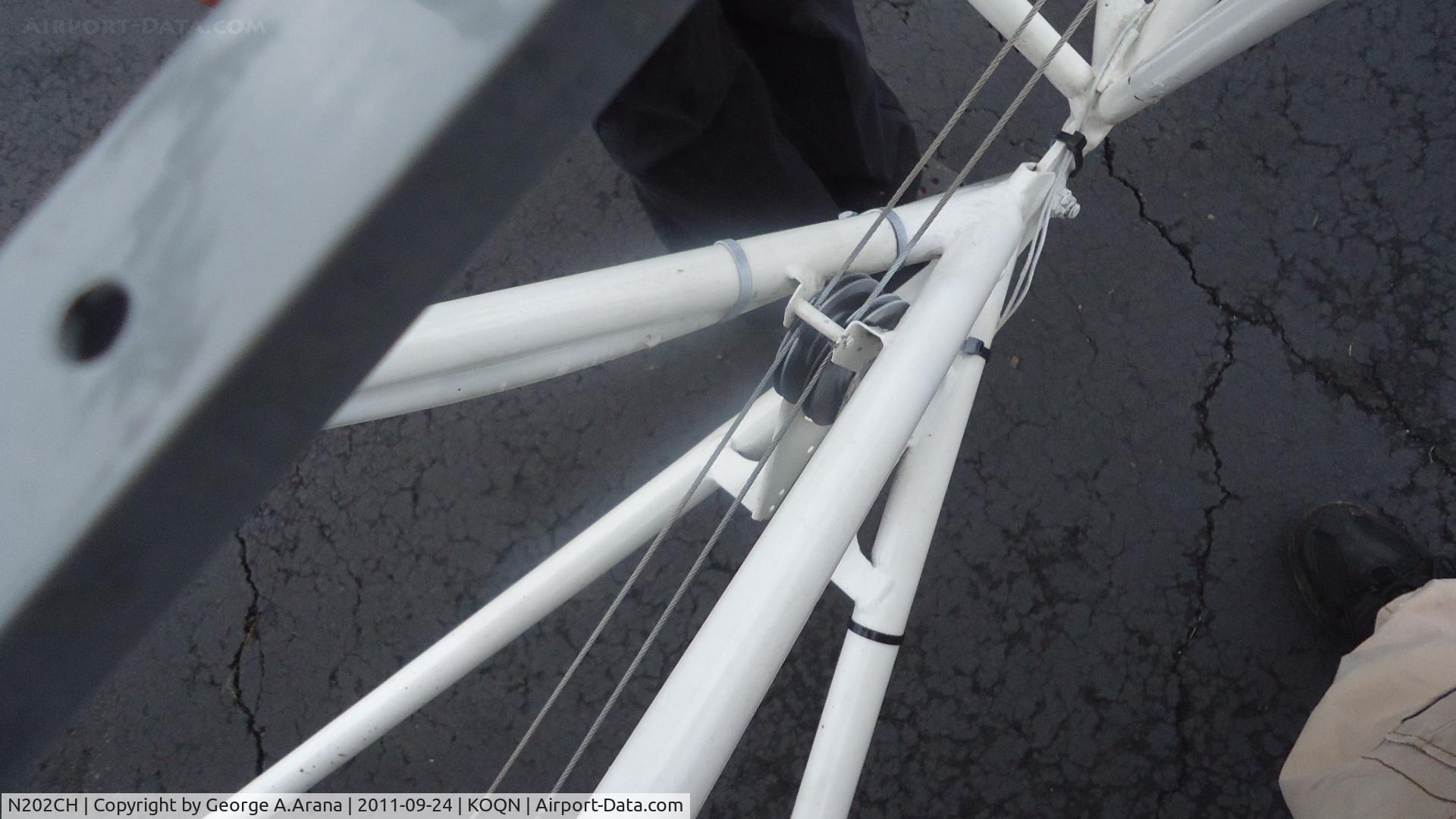 N202CH, 1951 Bell 47D-1 C/N 301, Push/pull cables and pulley