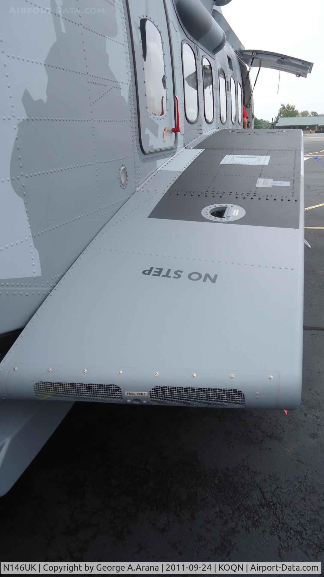 N146UK, 2011 Sikorsky S-92A C/N 92-0146, Starboard sponson