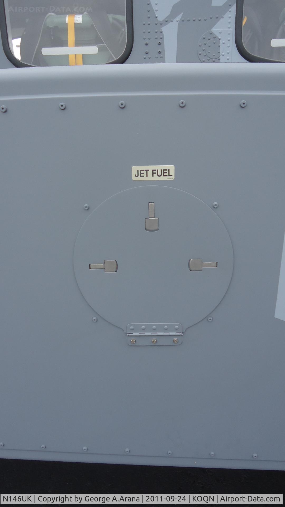 N146UK, 2011 Sikorsky S-92A C/N 92-0146, Refueling point access panel