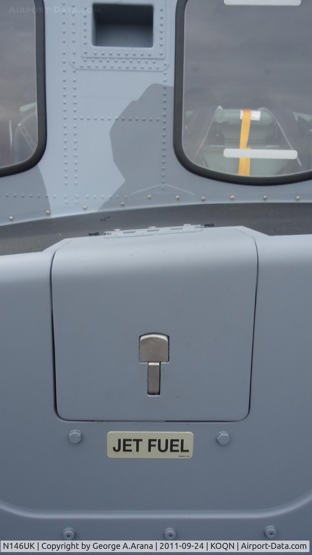 N146UK, 2011 Sikorsky S-92A C/N 92-0146, Refueling point access panel