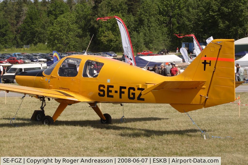 SE-FGZ, 1969 Beagle B-121 Pup Series 1 (Pup 100) C/N B121-102, At EAA FlyIn