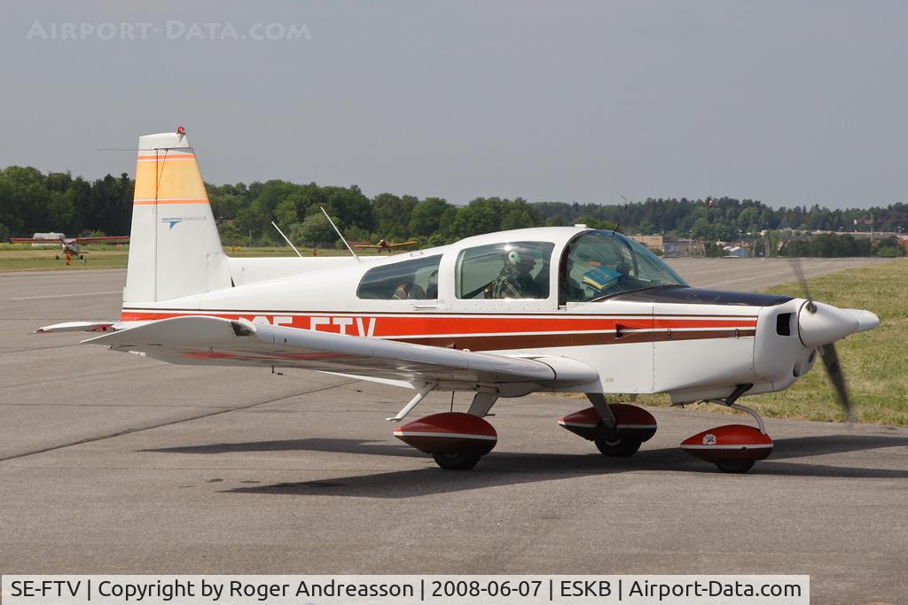 SE-FTV, 1973 American Aviation AA-5 Traveler C/N AA5-0422, At EAA FlyIn