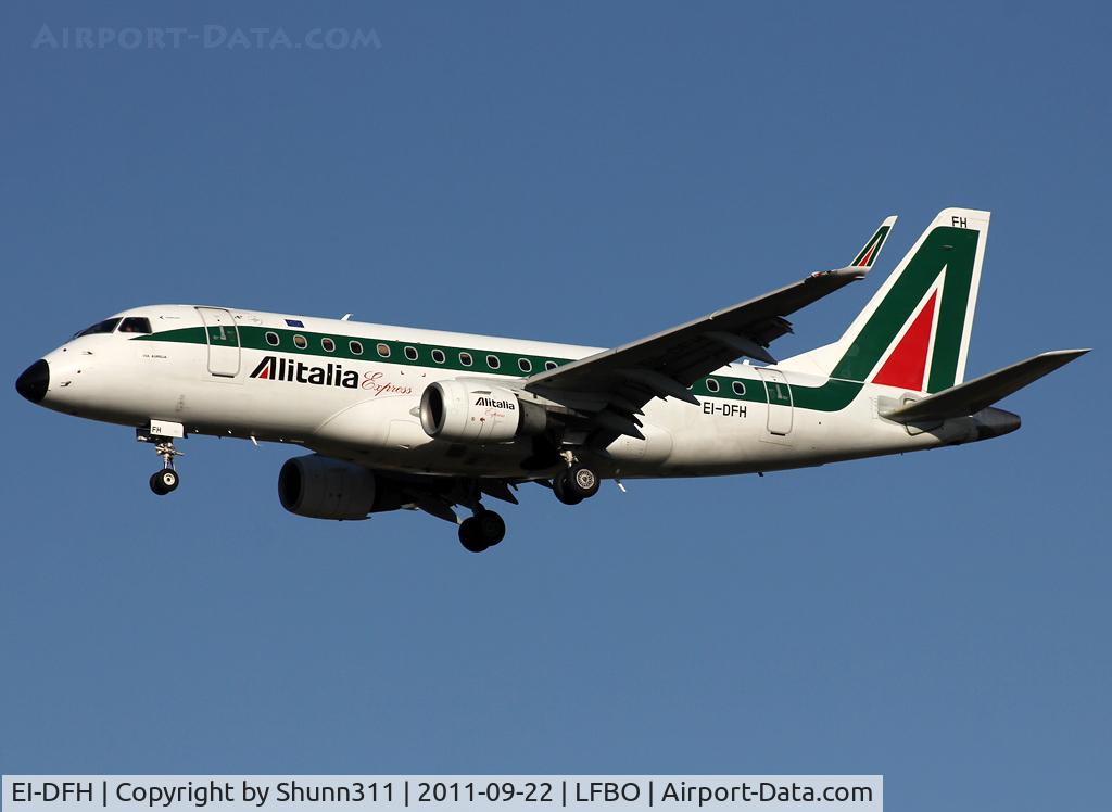 EI-DFH, 2004 Embraer 170LR (ERJ-170-100LR) C/N 17000009, Landing rwy 32L