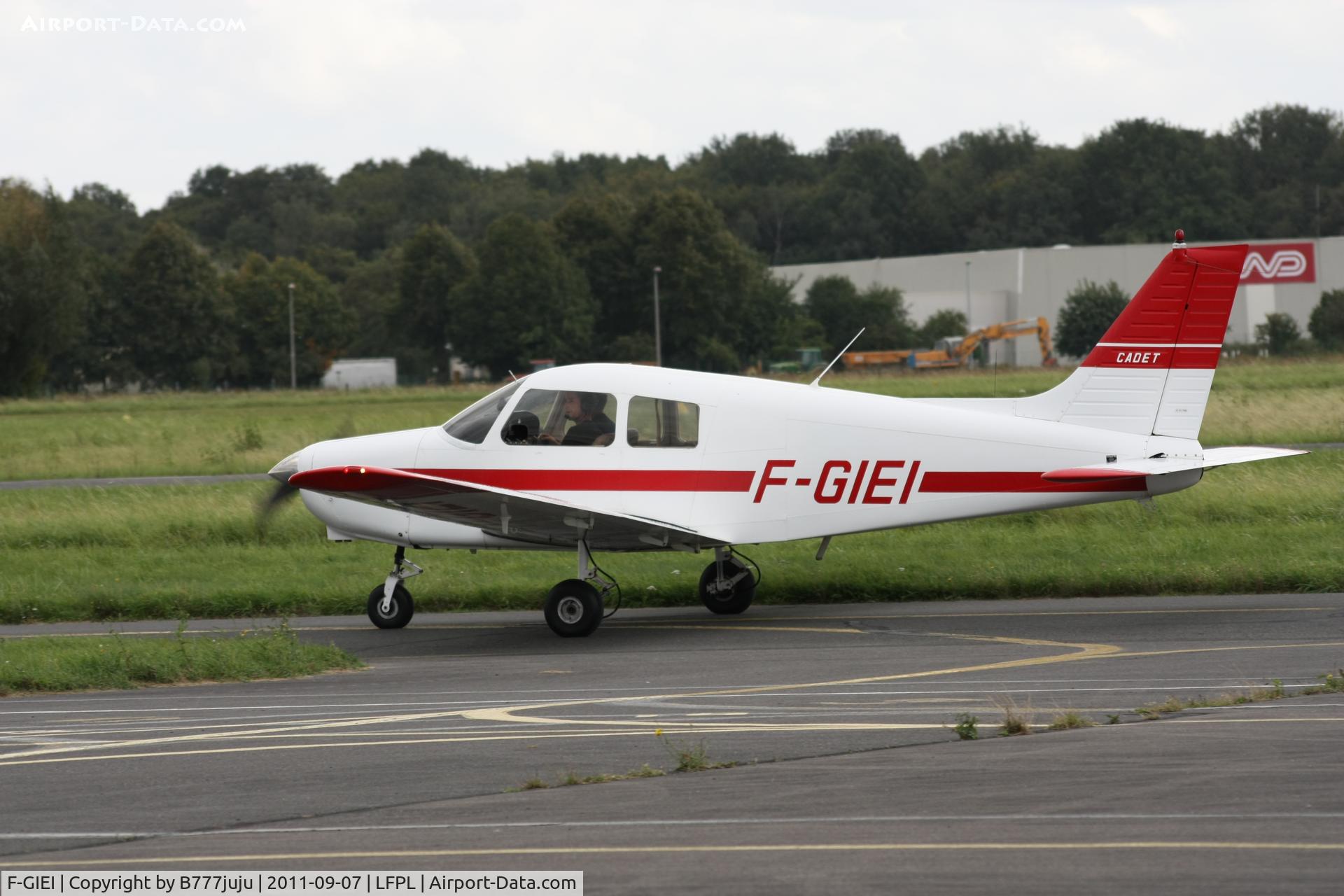 F-GIEI, Piper PA-28-161 Cadet C/N 28-41164, at LOgne
