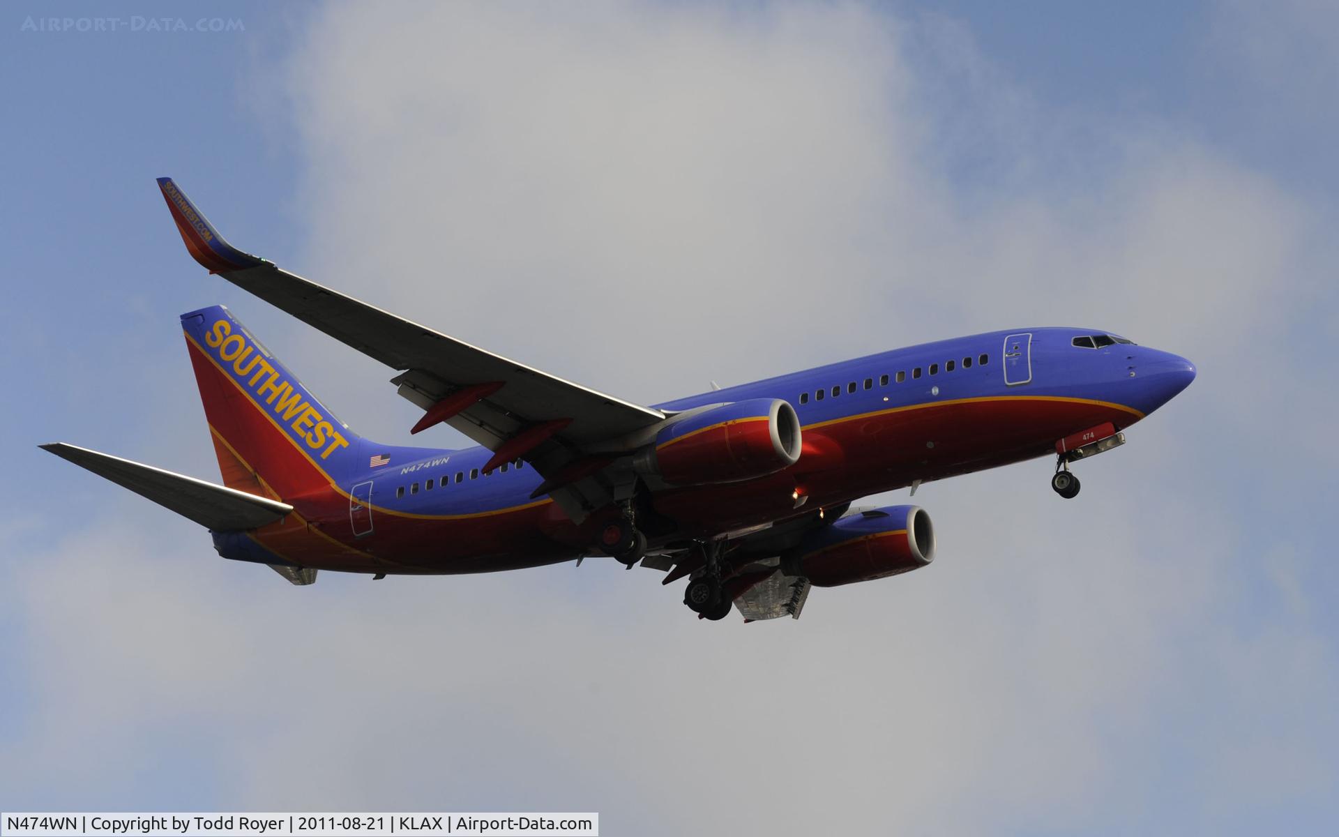 N474WN, 2004 Boeing 737-7H4 C/N 33861, Southwest