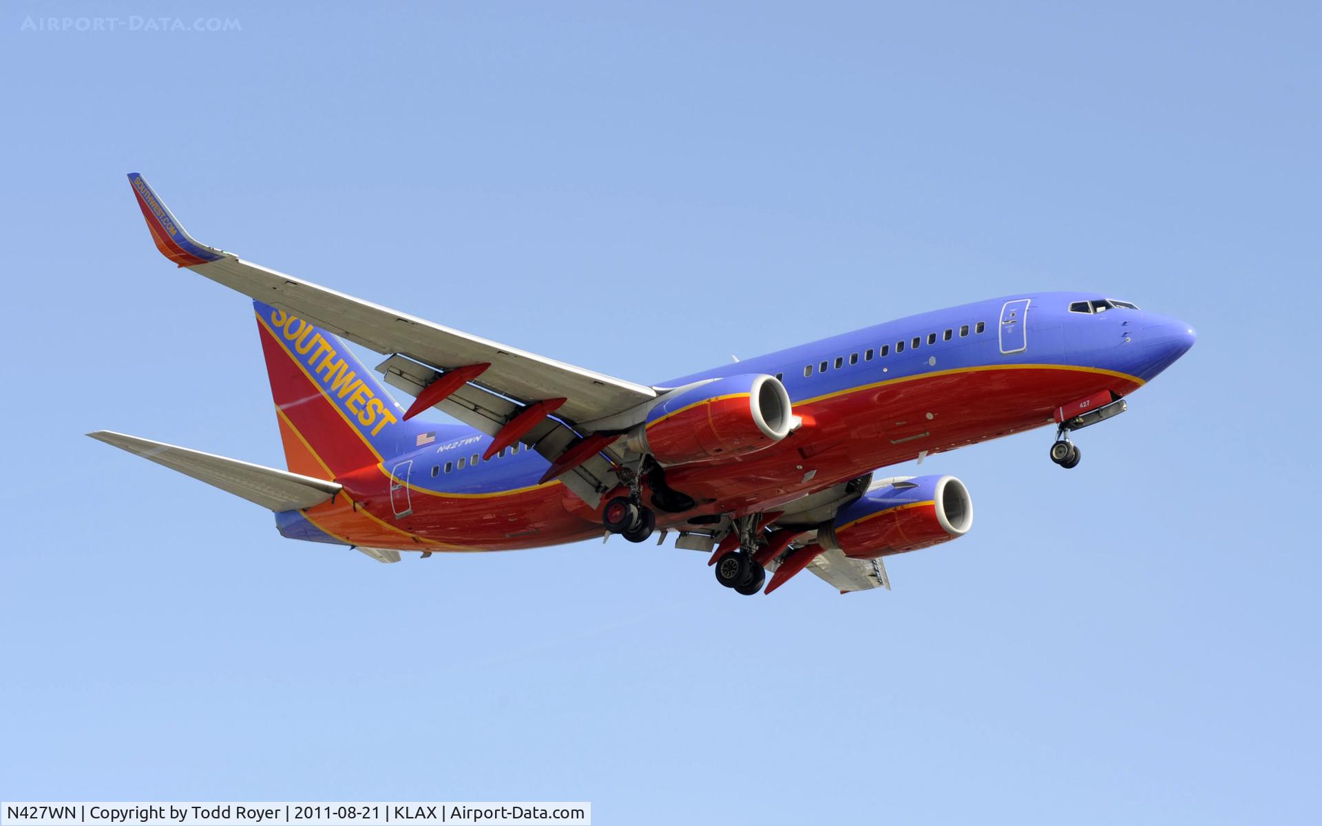 N427WN, 2002 Boeing 737-7H4 C/N 29831, Southwest