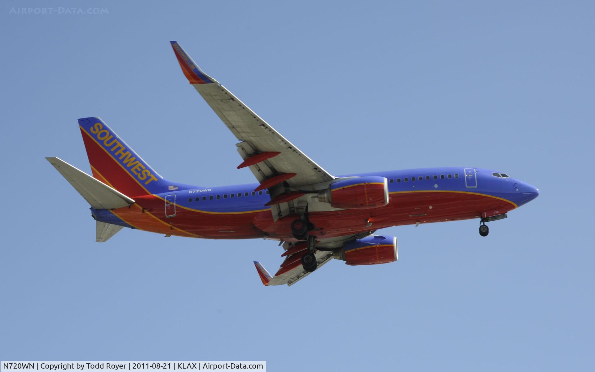 N720WN, 1998 Boeing 737-7H4 C/N 27854, Southwest