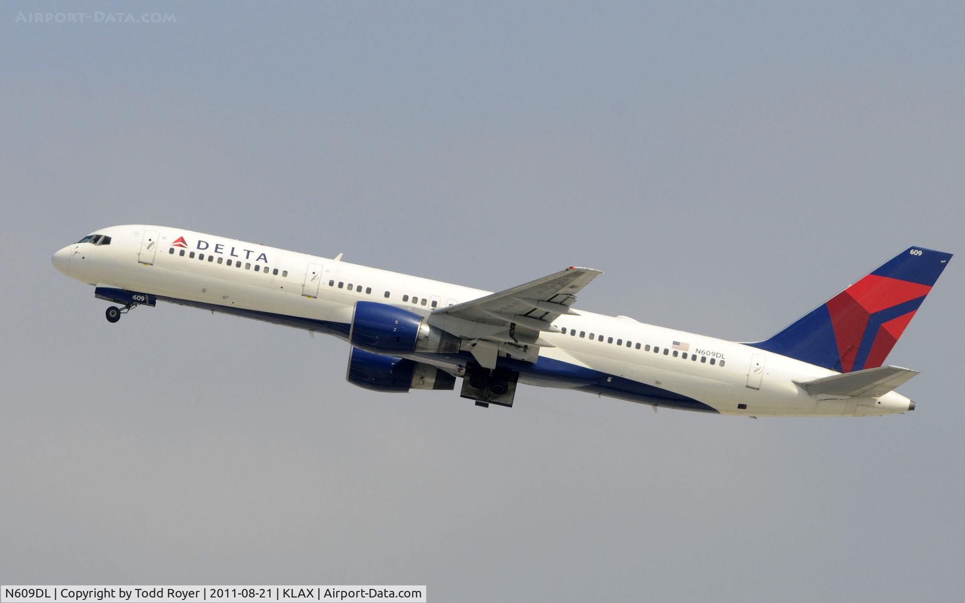 N609DL, 1985 Boeing 757-232 C/N 22816, Delta