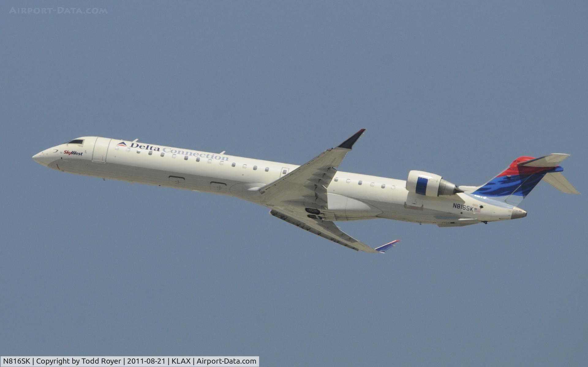 N816SK, 2006 Bombardier CRJ-900ER (CL-600-2D24) C/N 15105, Delta