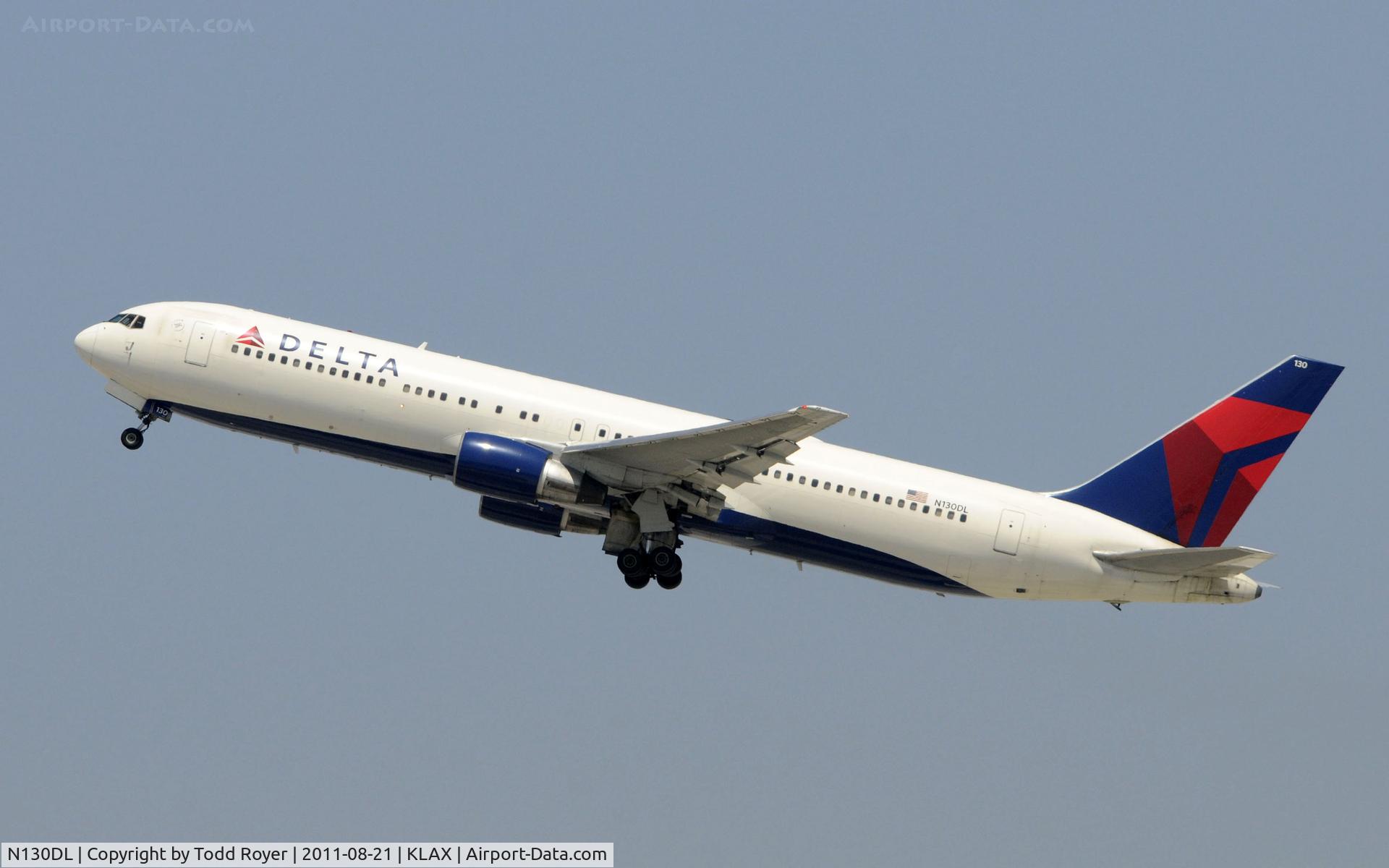 N130DL, 1988 Boeing 767-332 C/N 24080, Delta