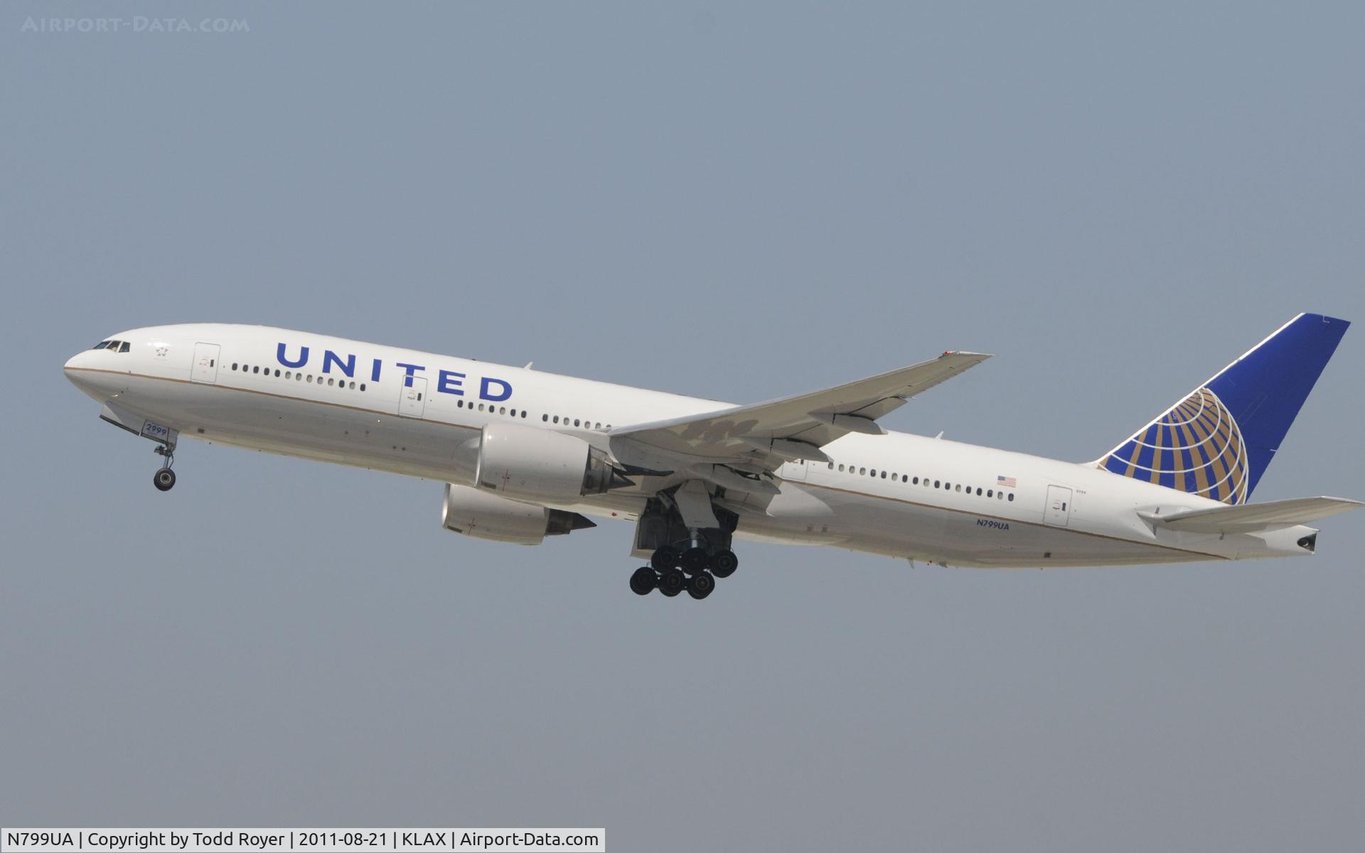 N799UA, 1998 Boeing 777-222 C/N 26926, United