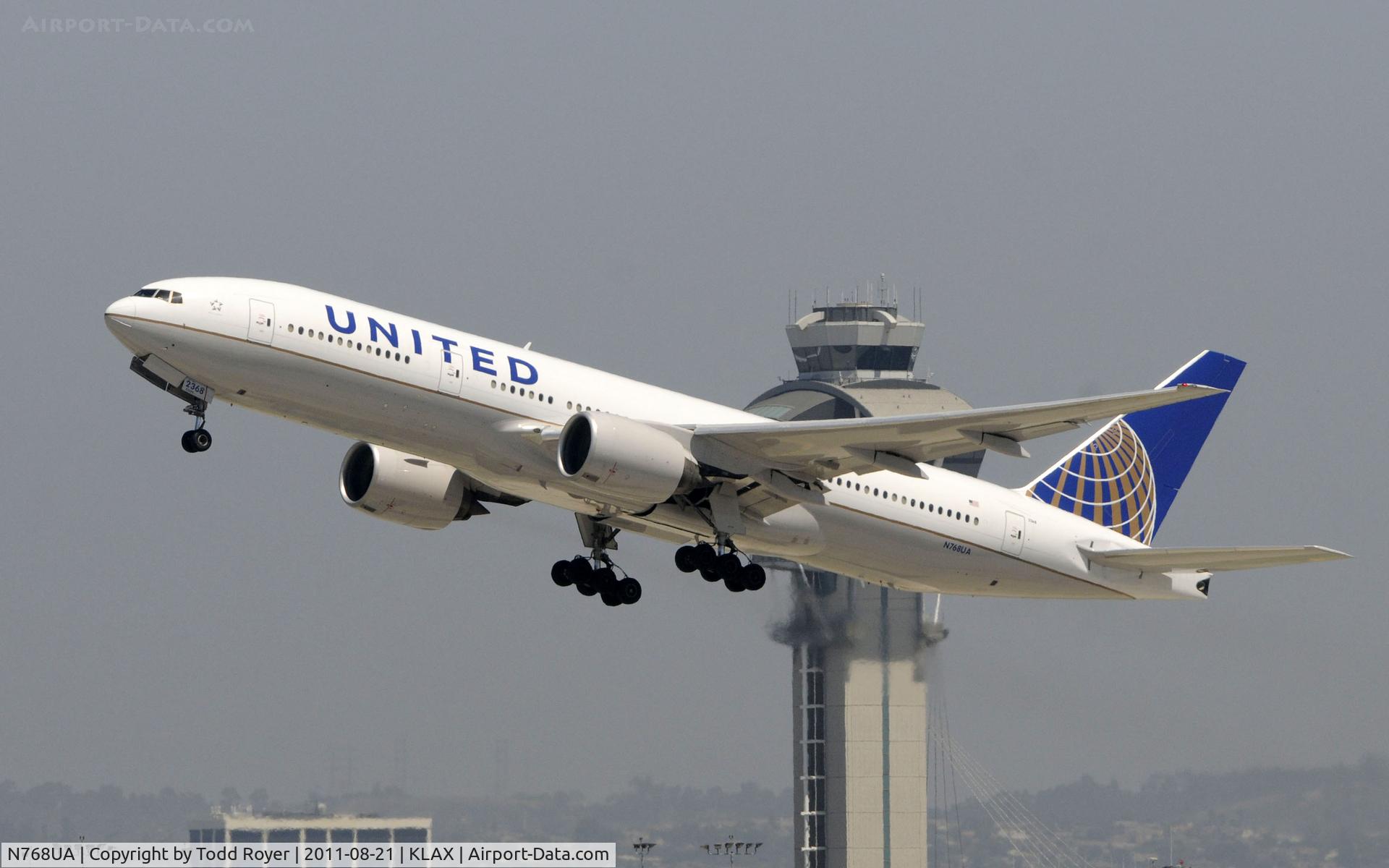 N768UA, 1995 Boeing 777-222 C/N 26919, United