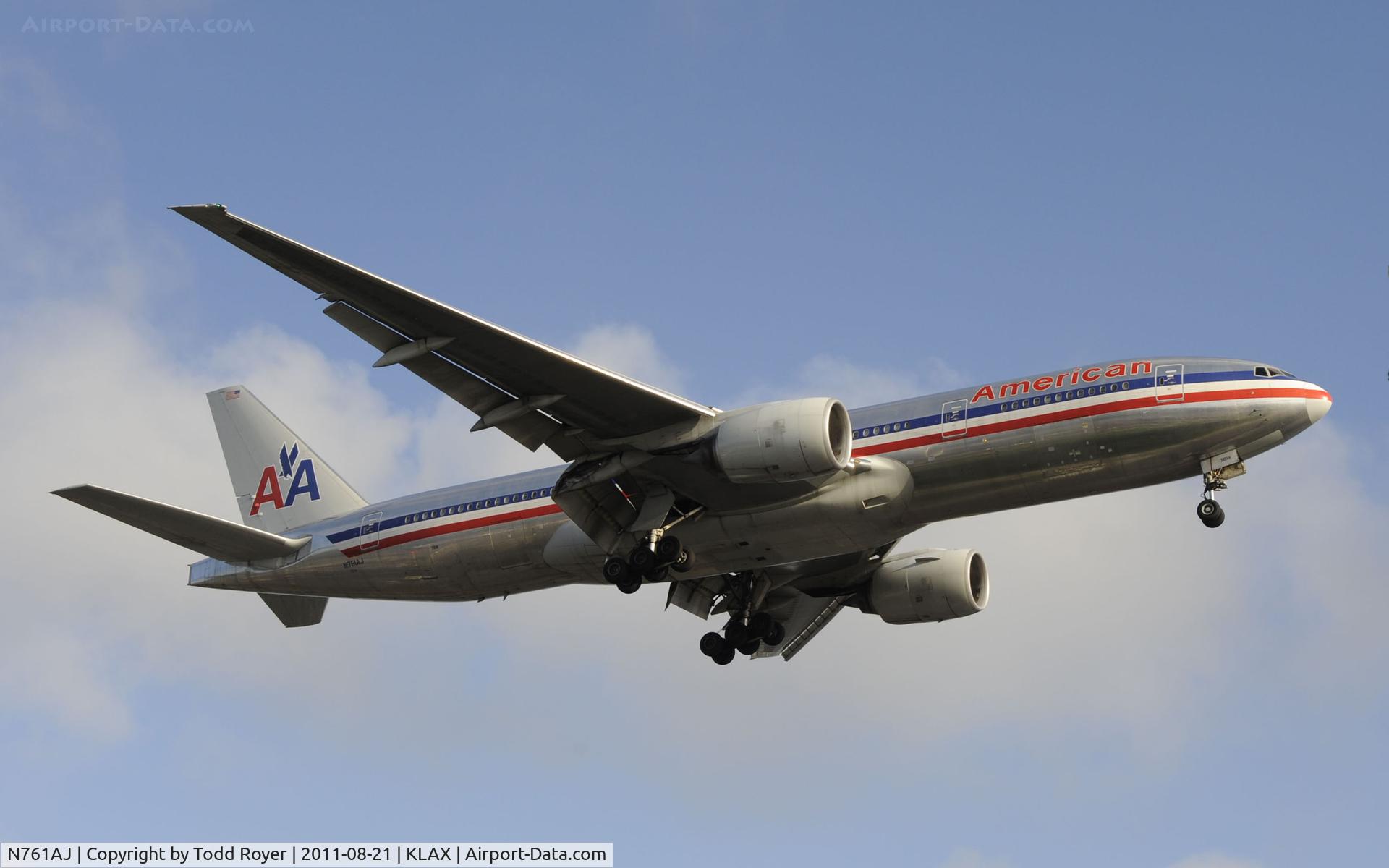 N761AJ, 2002 Boeing 777-223 C/N 31478, American
