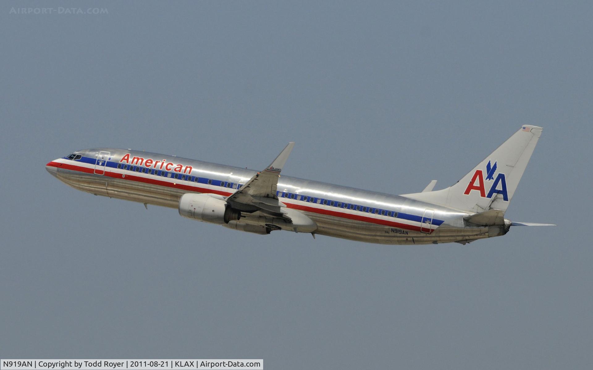 N919AN, 1999 Boeing 737-823 C/N 29520, American