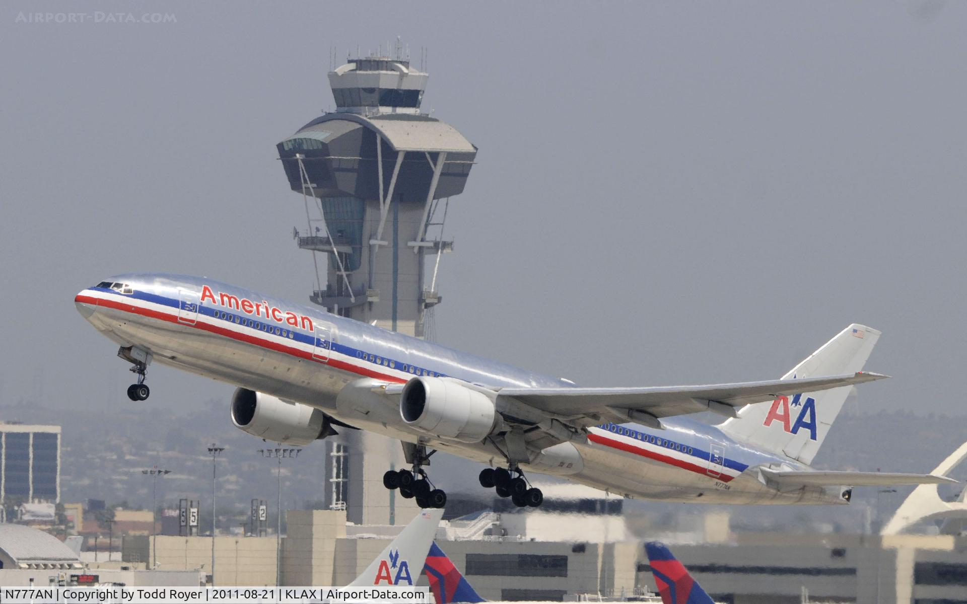 N777AN, 1999 Boeing 777-223 C/N 29585, American