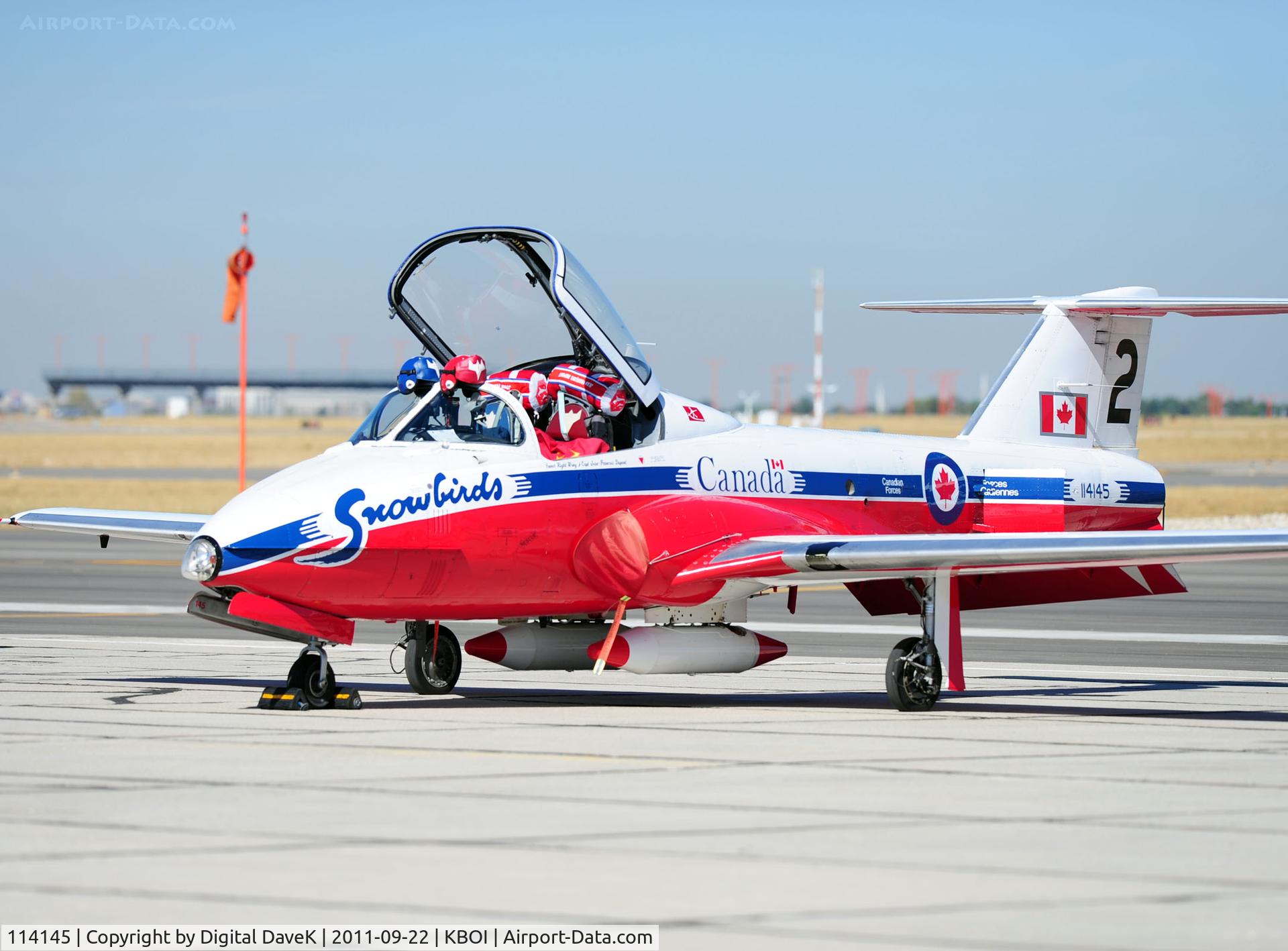 114145, Canadair CT-114 Tutor C/N 1145, On ramp