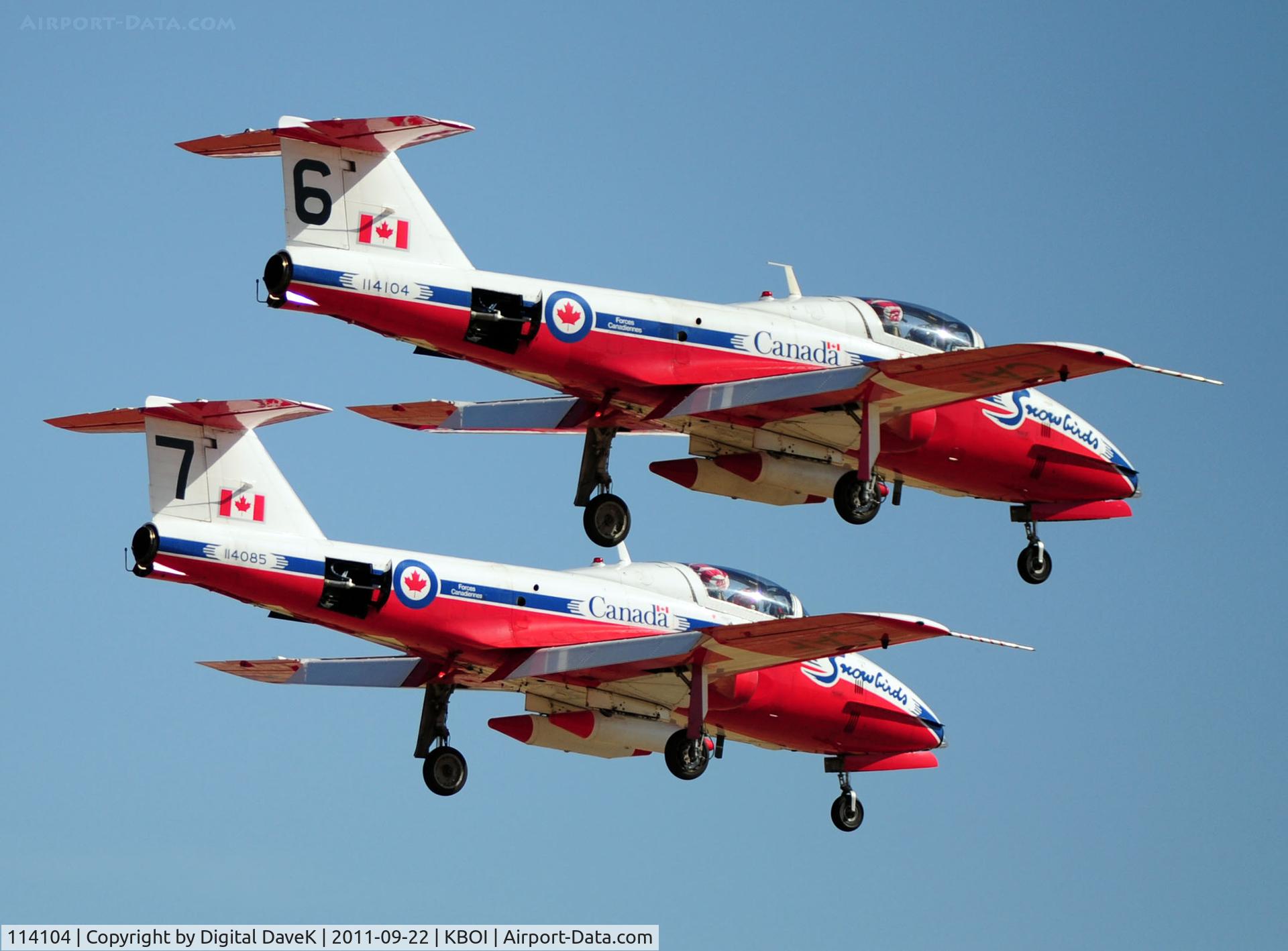 114104, Canadair CT-114 Tutor C/N 1104, West approach with 114085