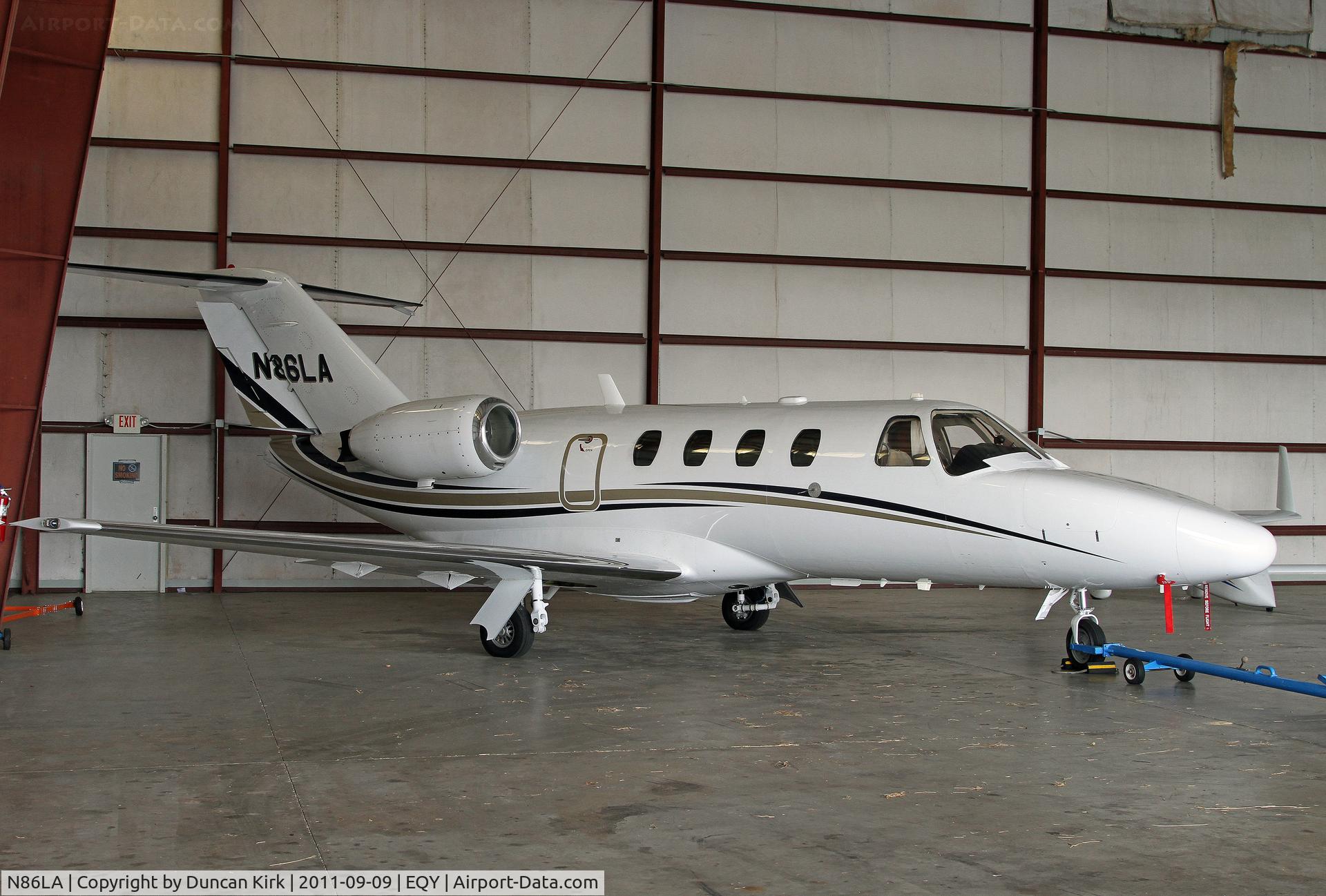 N86LA, 1993 Cessna 525 CitationJet CJ1 C/N 525-0012, Hangared and out of the searing heat