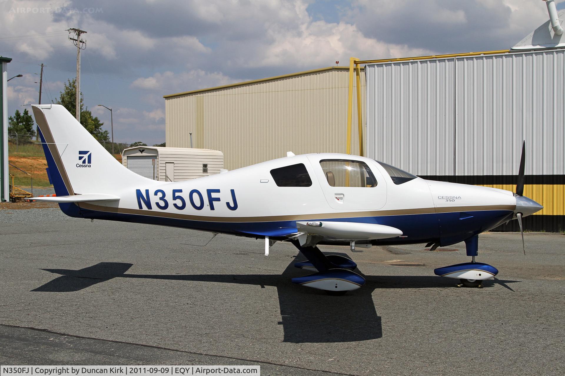 N350FJ, Cessna LC42-550FG C/N 421008, Very sharp looking