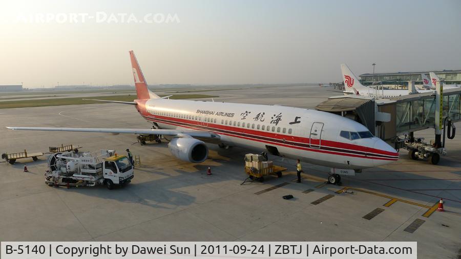 B-5140, 2006 Boeing 737-8Q8 C/N 30698, B-5140