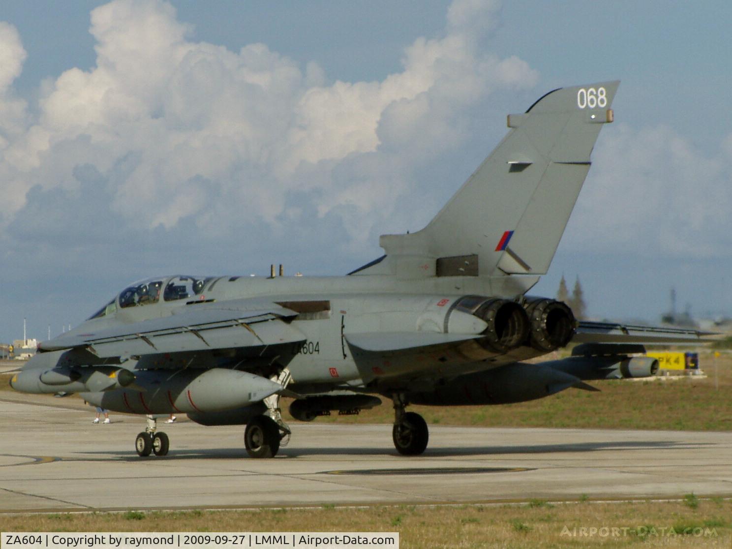 ZA604, 1982 Panavia Tornado GR.4 C/N 131/BT027/3068, Tornado ZA604/068 27Sqd RAF