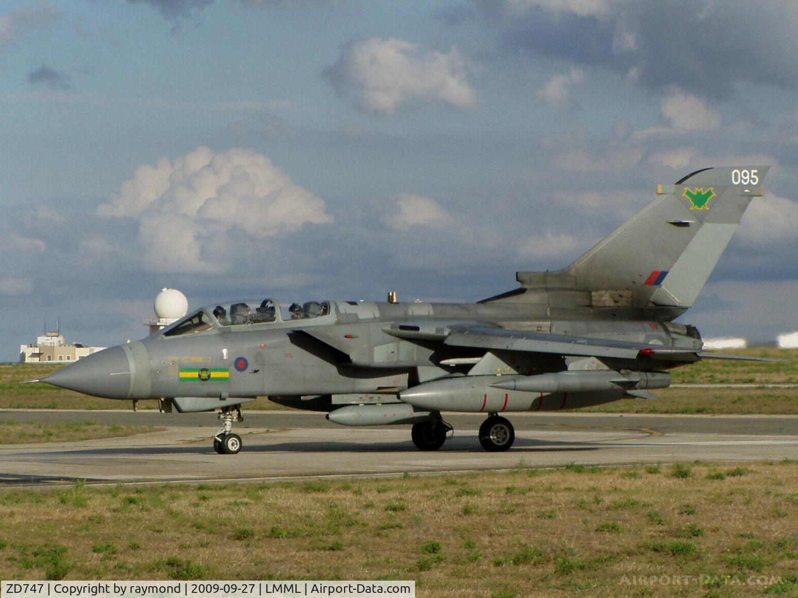 ZD747, 1984 Panavia Tornado GR.4 C/N 379/BS128/3175, Tornado ZD747/095 27Sqd RAF