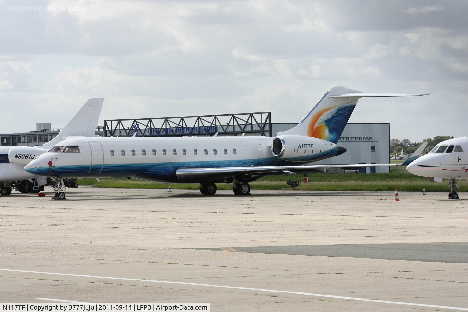 N117TF, 2005 Bombardier BD-700-1A10 Global Express C/N 9175, with new peint