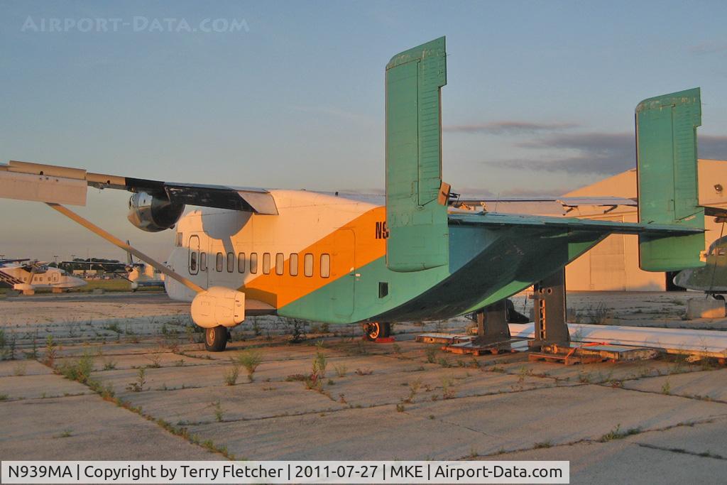N939MA, 1980 Short SD3-30 C/N SH3047, Stored in a compound at Milwaukee Airport